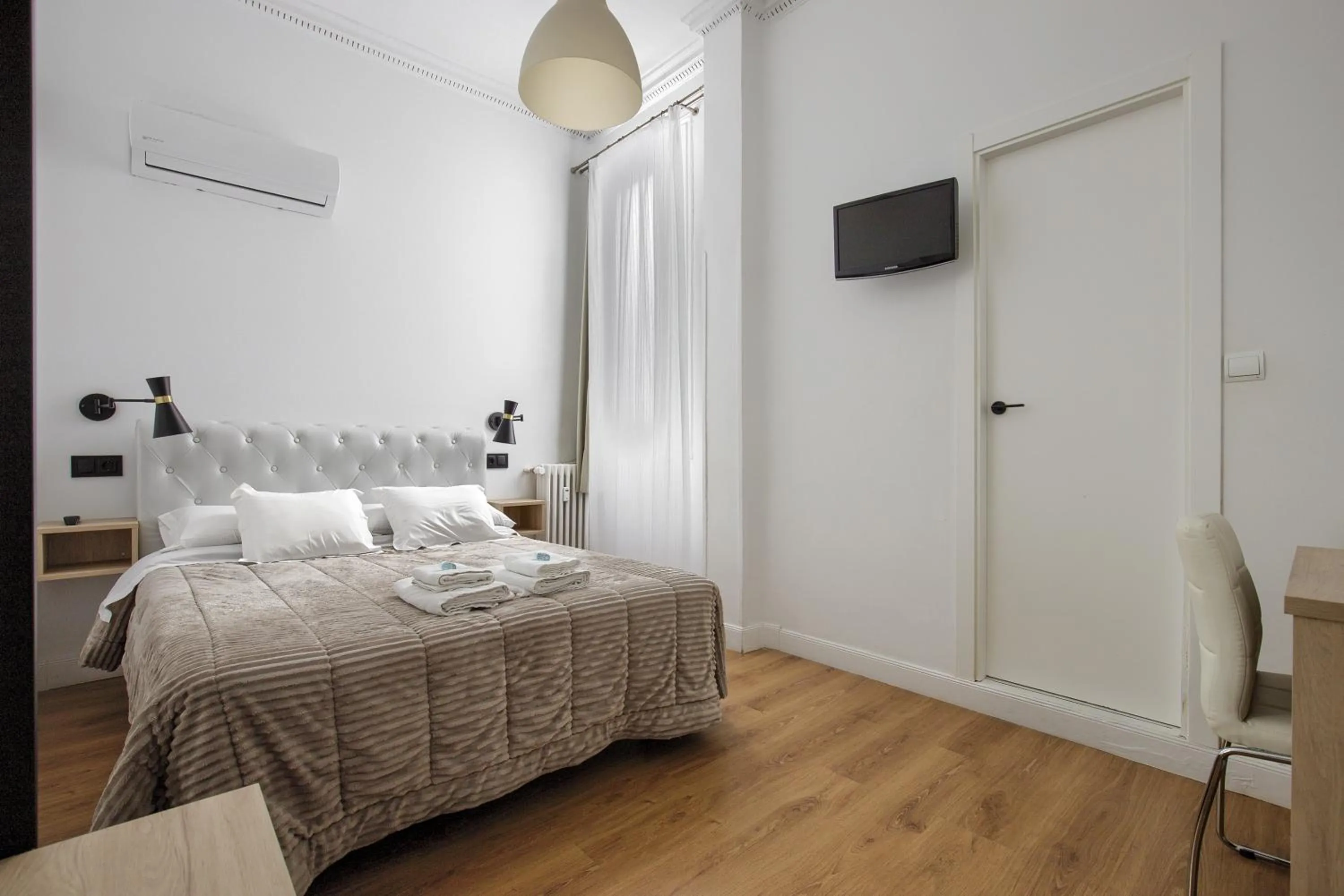 Bed in Hostal Besaya