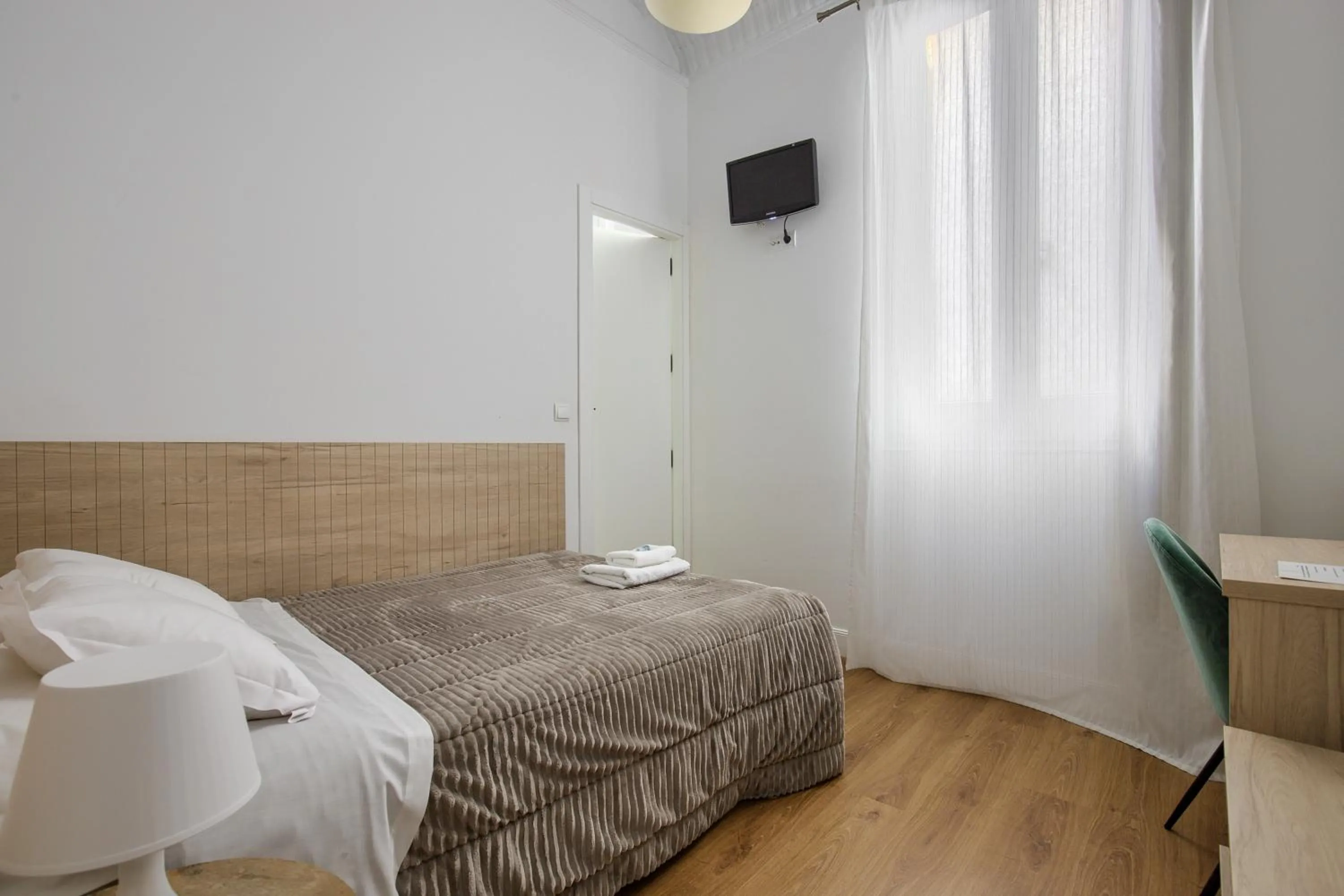 Bed in Hostal Besaya