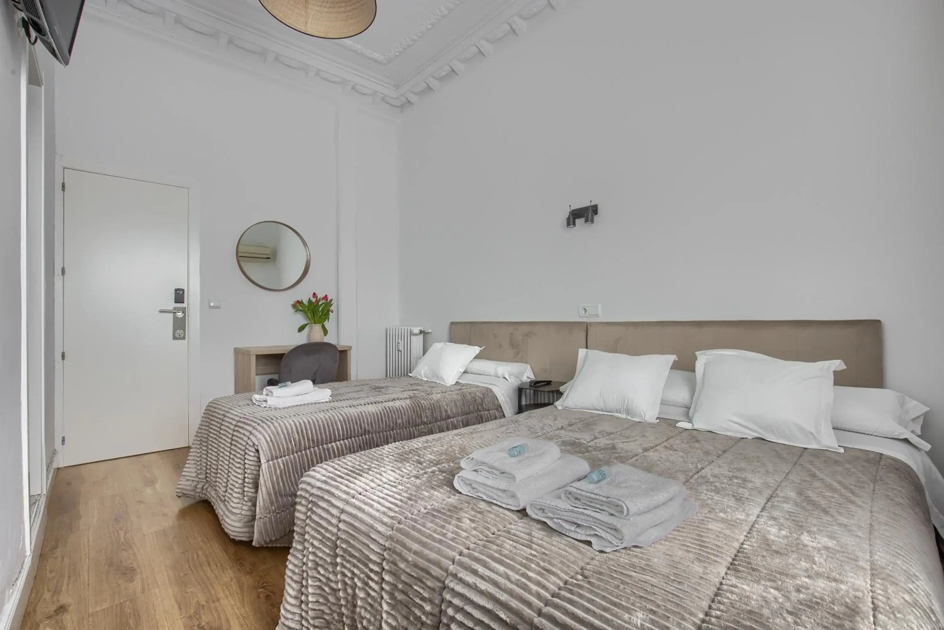 Bed in Hostal Besaya Bed in Hostal Besaya