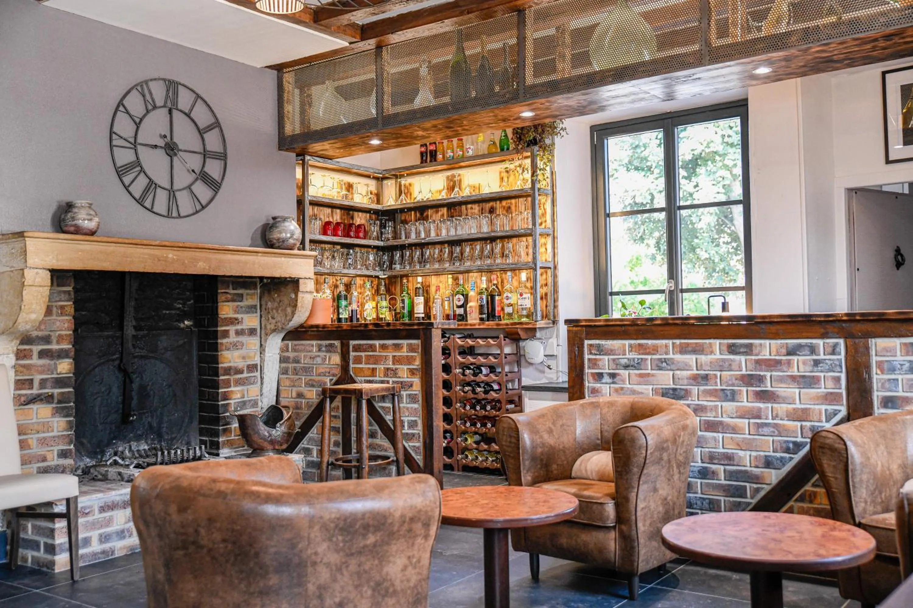 Property building in Logis Hostellerie la Chaumière