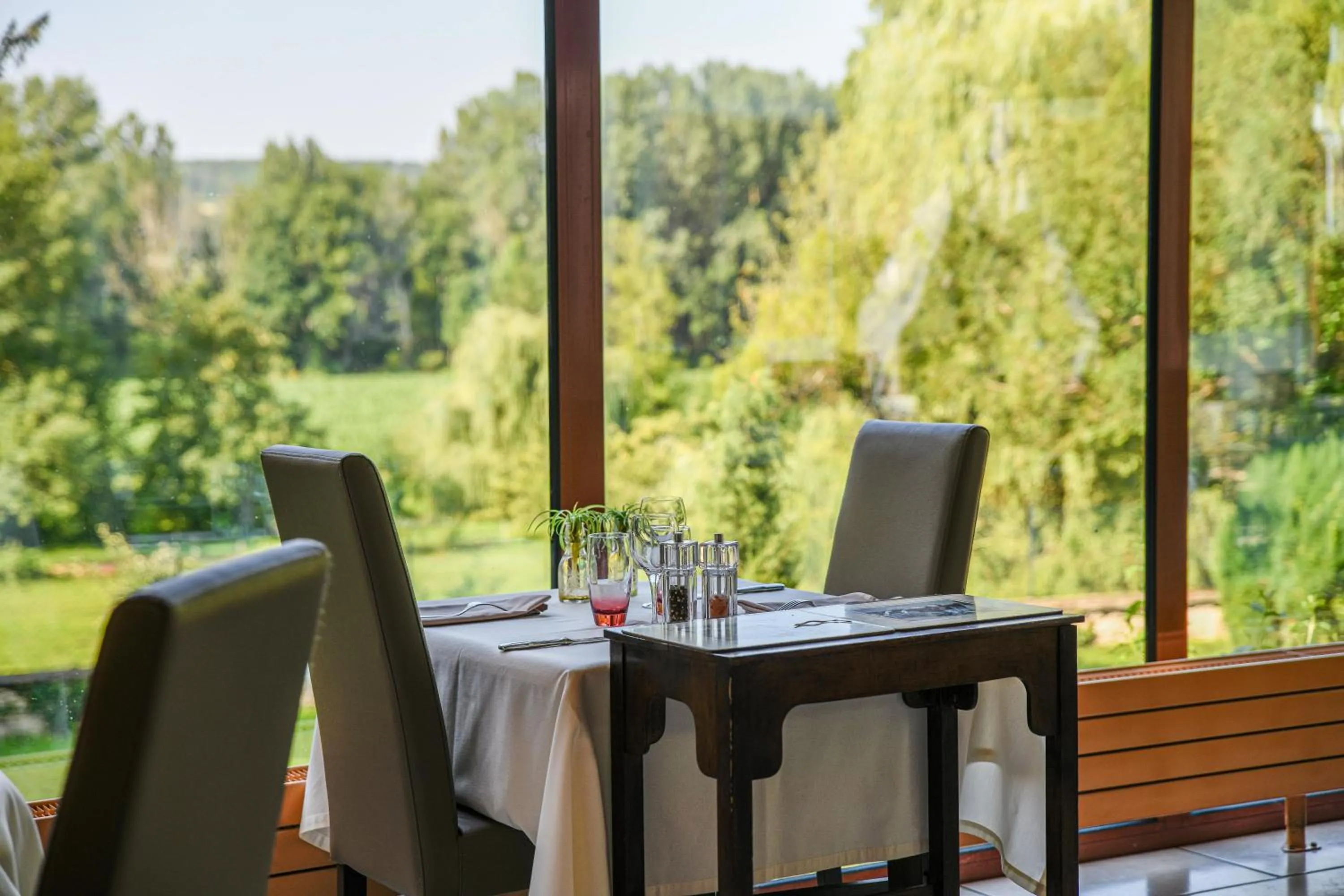 Property building in Logis Hostellerie la Chaumière
