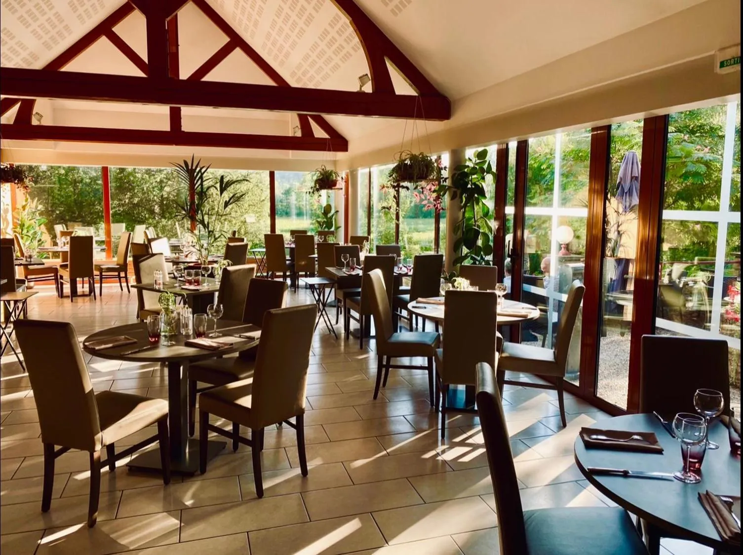 Property building in Logis Hostellerie la Chaumière