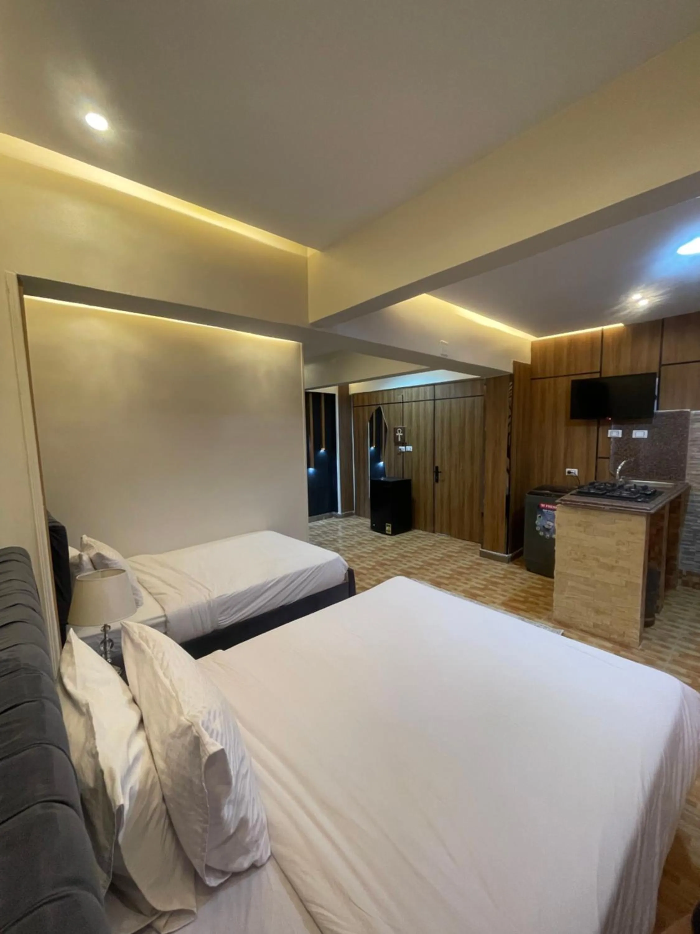 Cheops Pyramids Inn