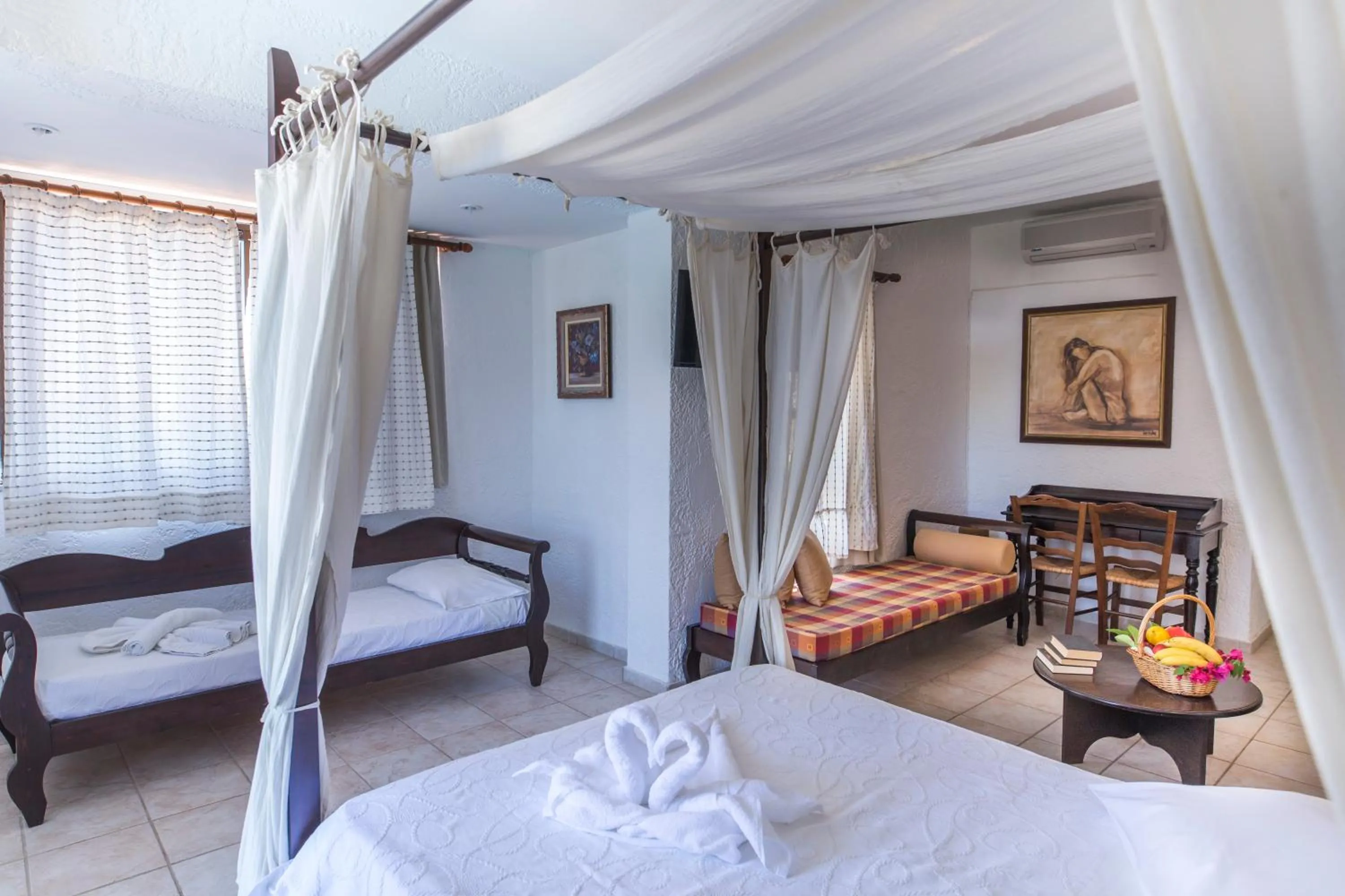 Bed in Creta Aquamarine Hotel