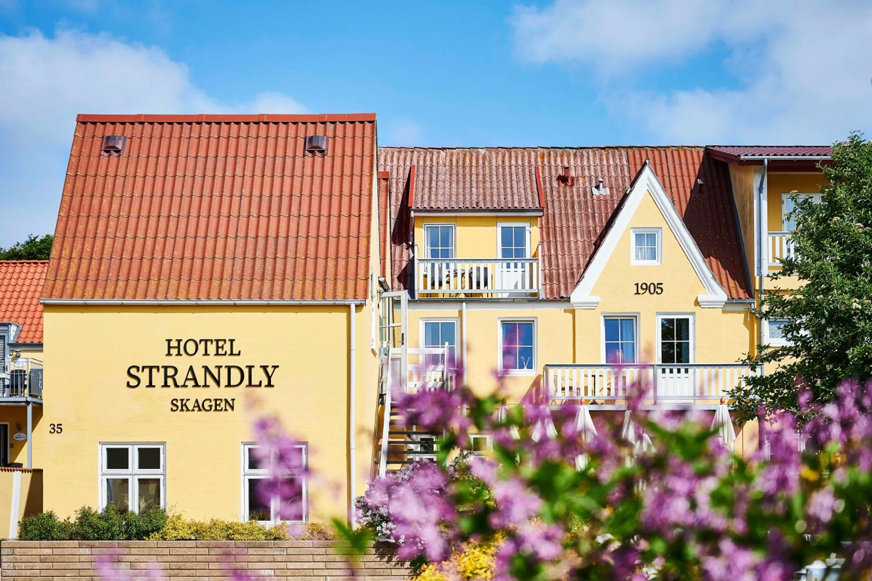 Facade/entrance in Hotel Strandly Skagen