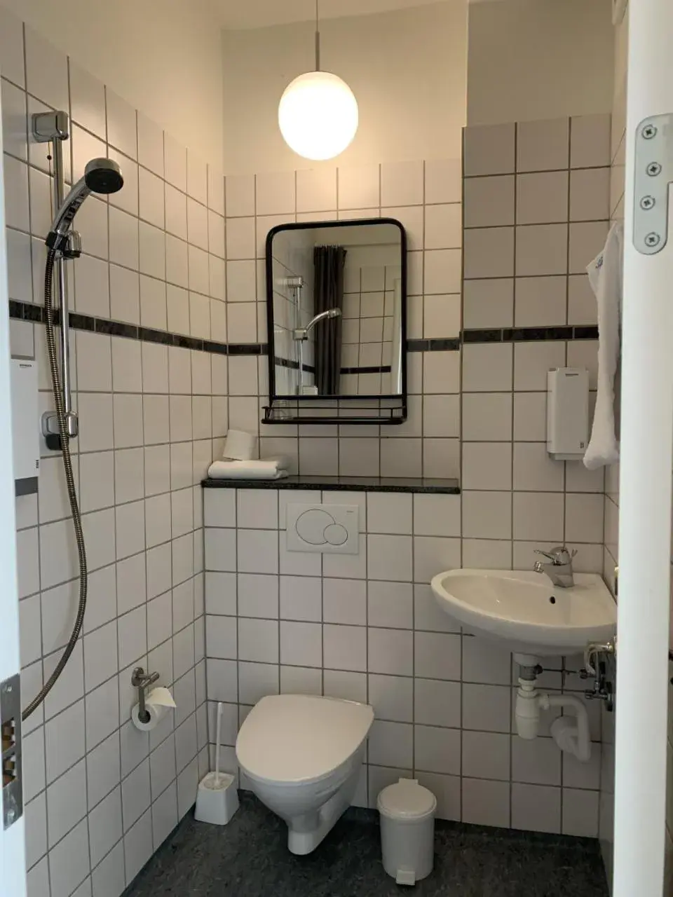 Double Room with Private Bathroom - single occupancy - Cell in Den Gamle Arrest Double Room with Private Bathroom - single occupancy - Cell in Den Gamle Arrest