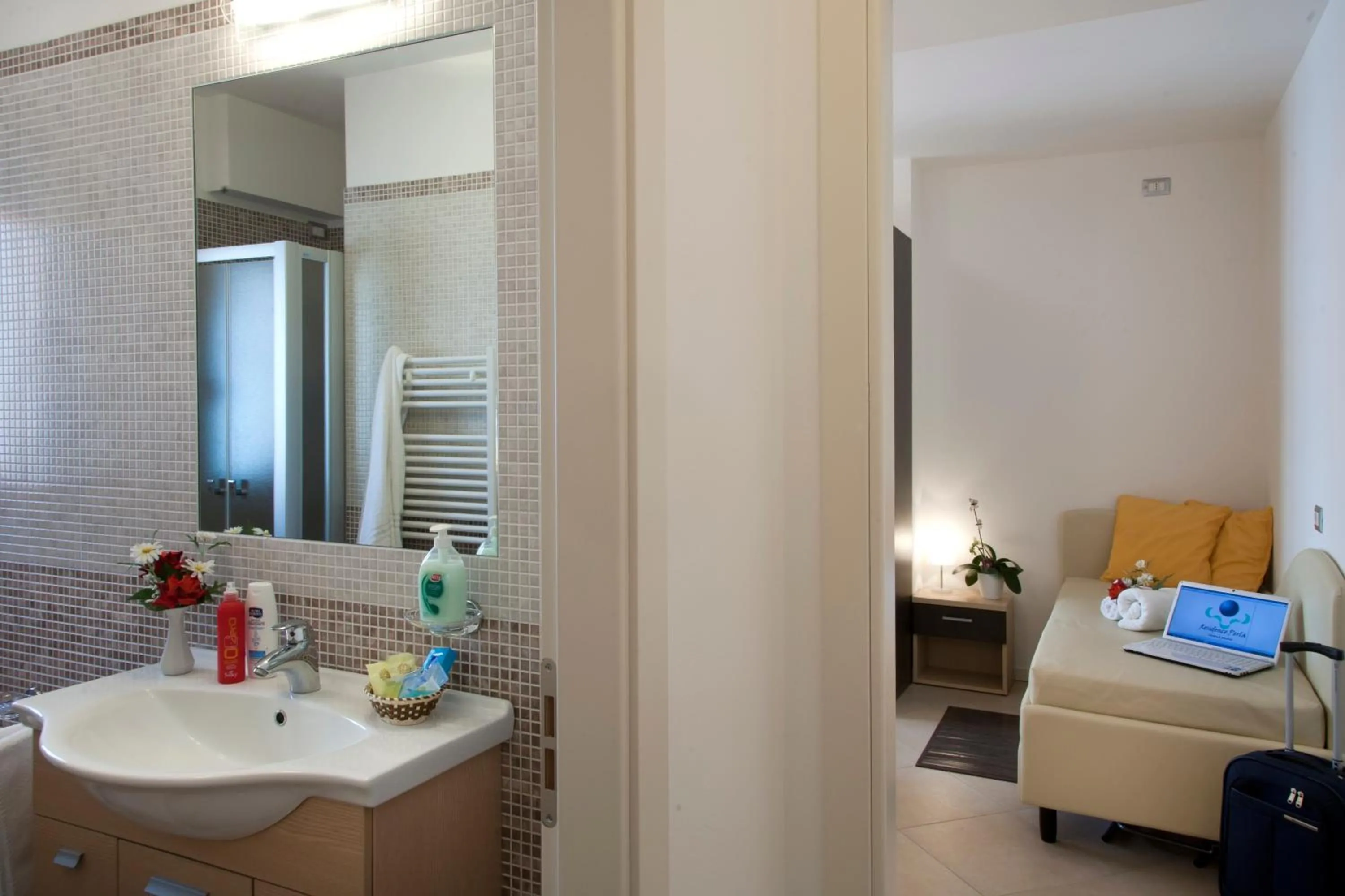 Bathroom, Bed in Residence Perla