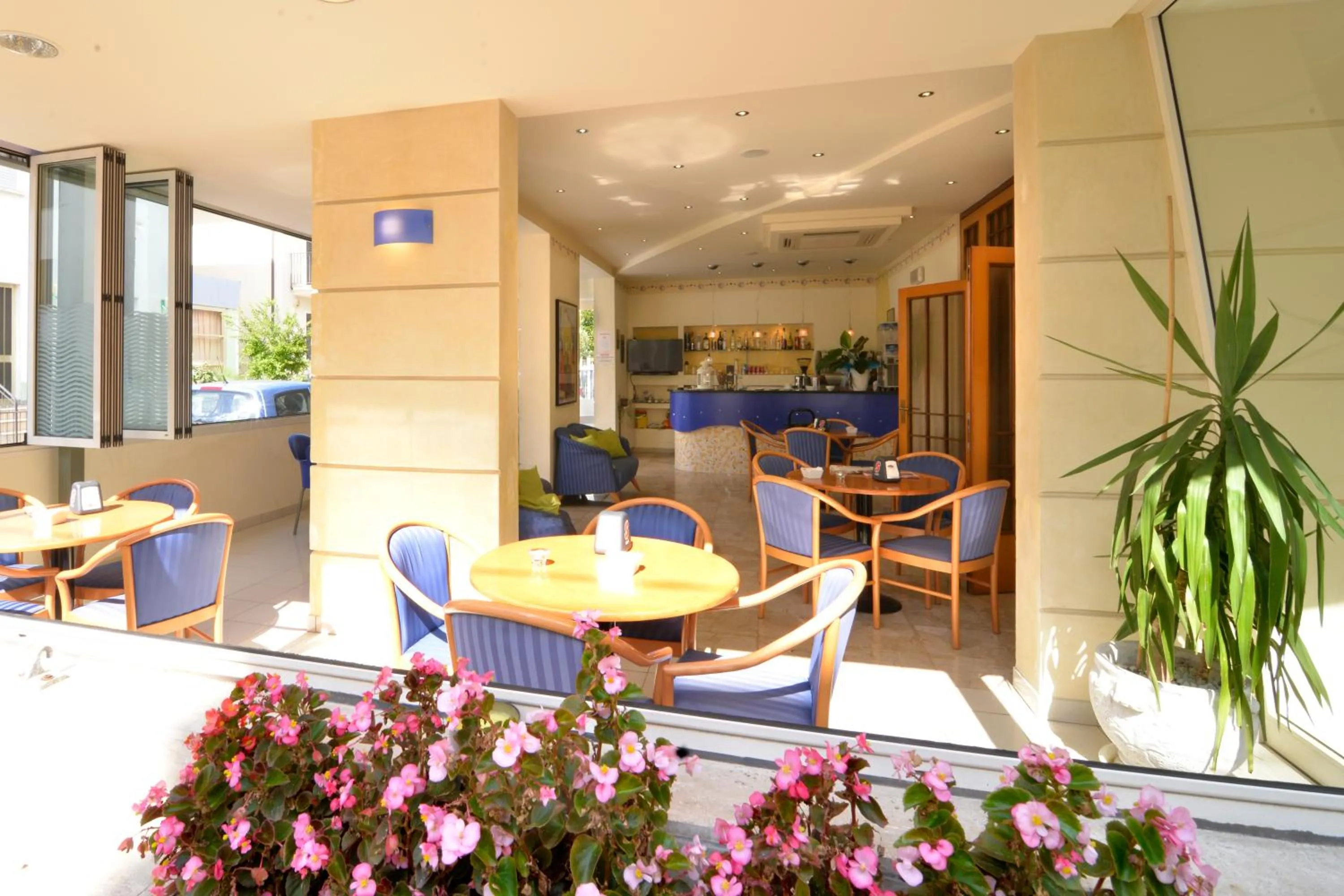 Property building in Hotel Ave