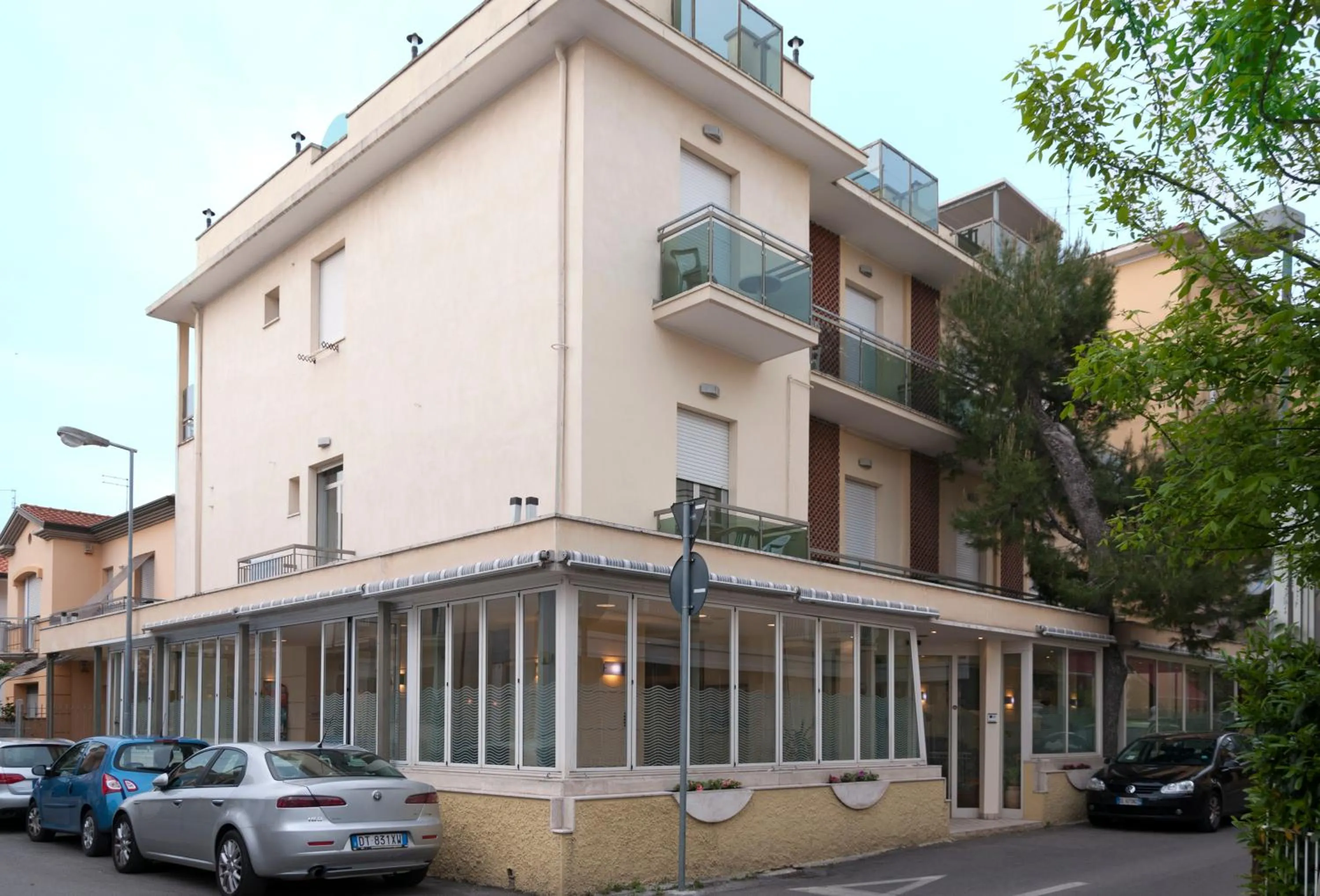 Facade/entrance in Hotel Ave