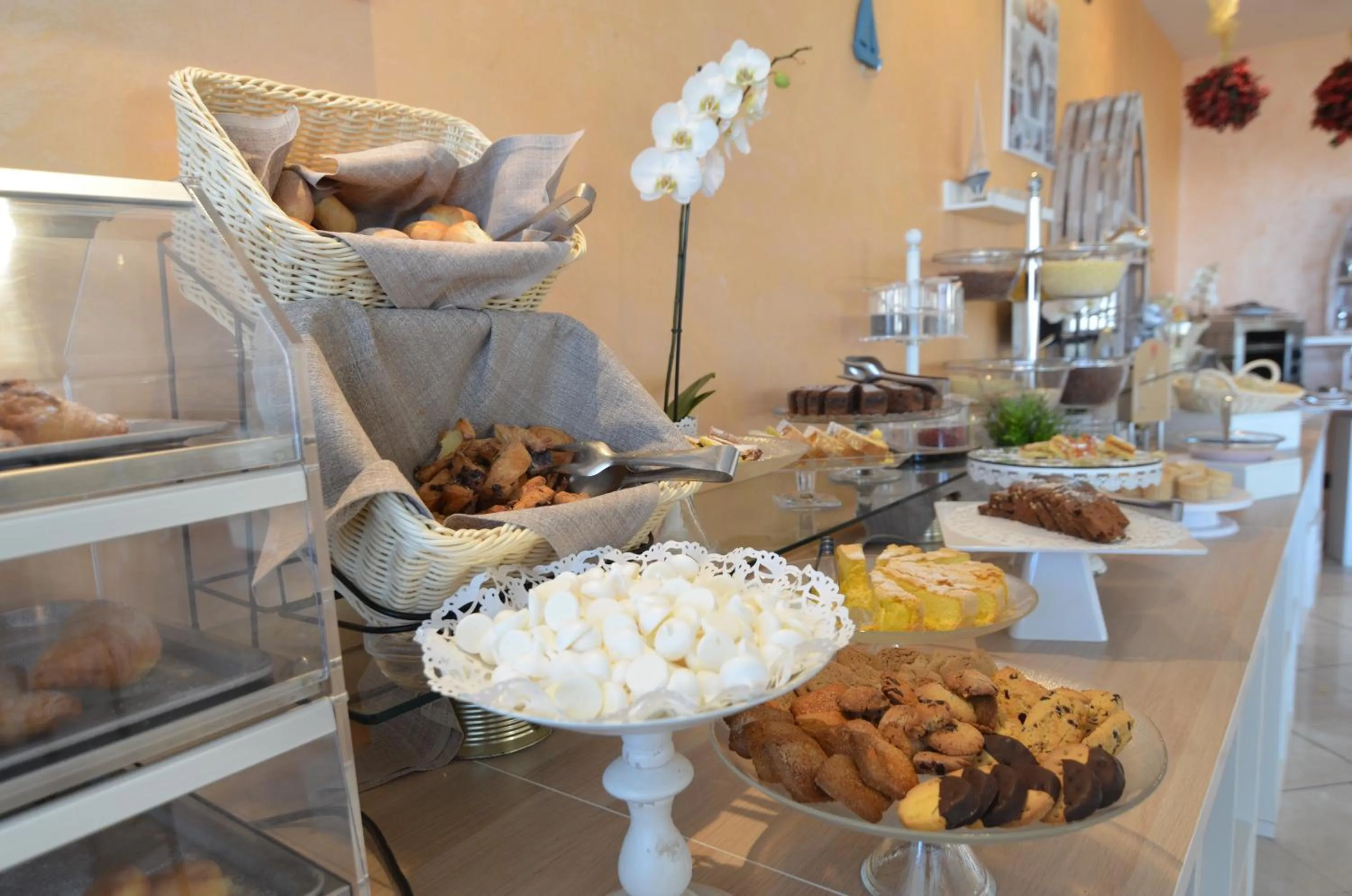 Food and drinks in Hotel Londra