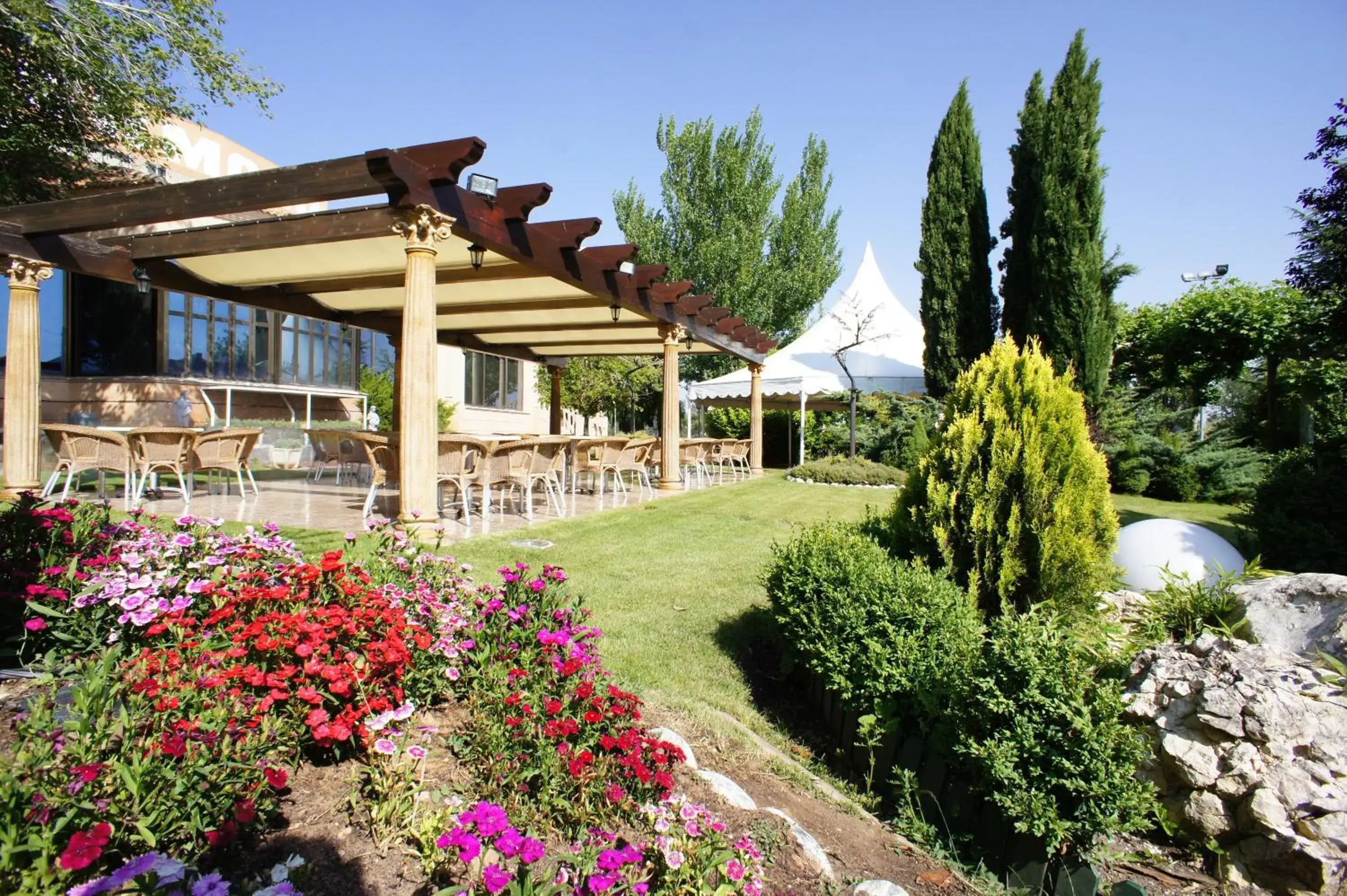 Property building in Hotel Montermoso Property building in Hotel Montermoso