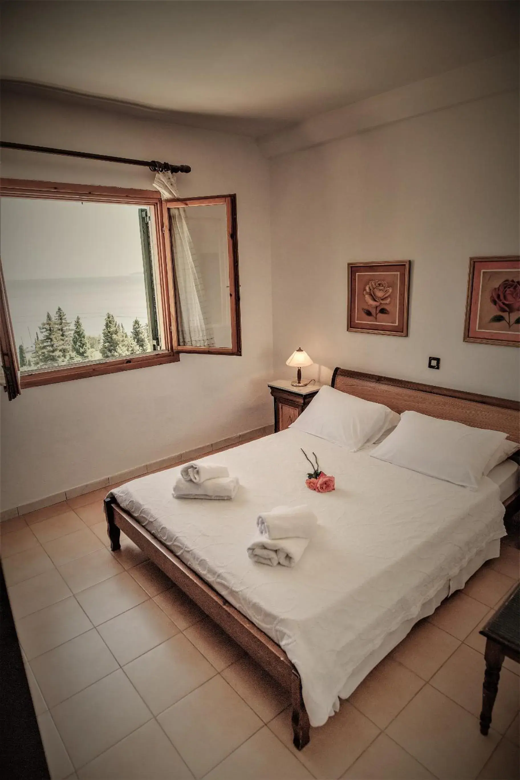 Sea view, Bed in Corfu Aquamarine Hotel Sea view, Bed in Corfu Aquamarine Hotel