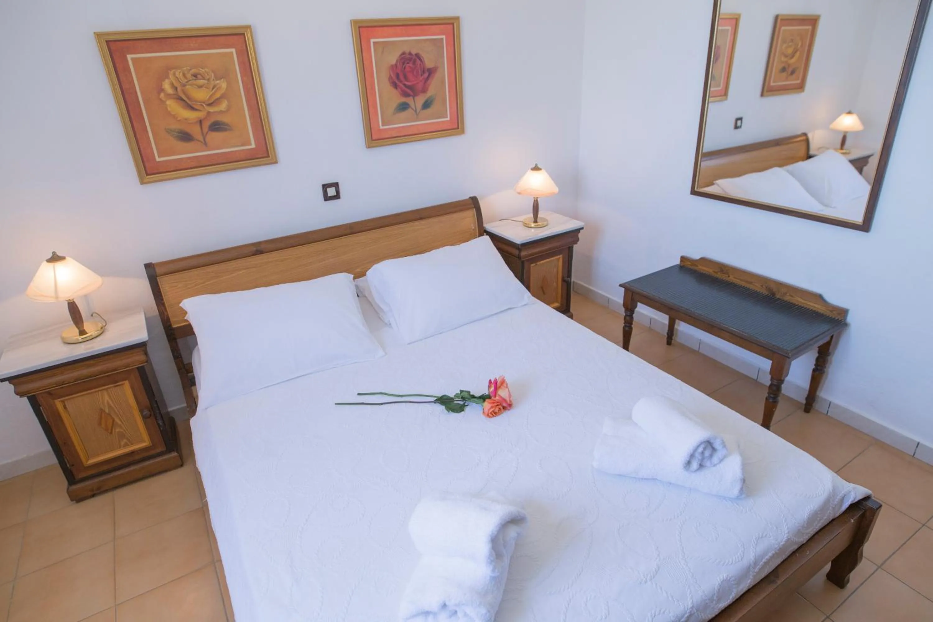 Bed in Corfu Aqua Nisaki