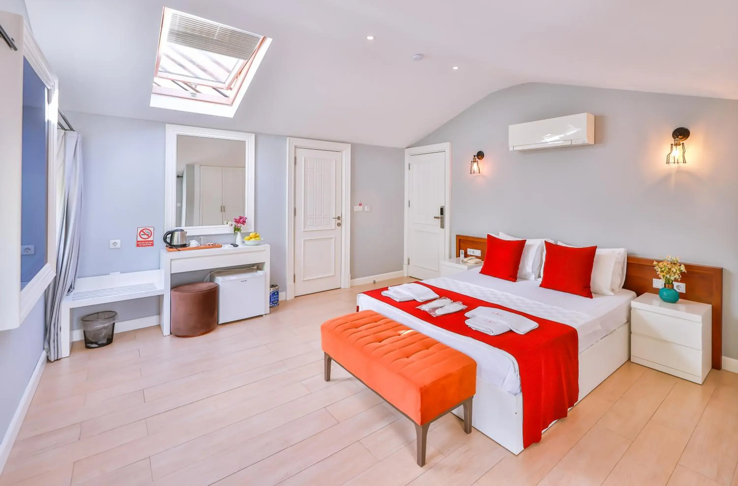 Double Room with Mountain View in Lale Hotel Double Room with Mountain View in Lale Hotel