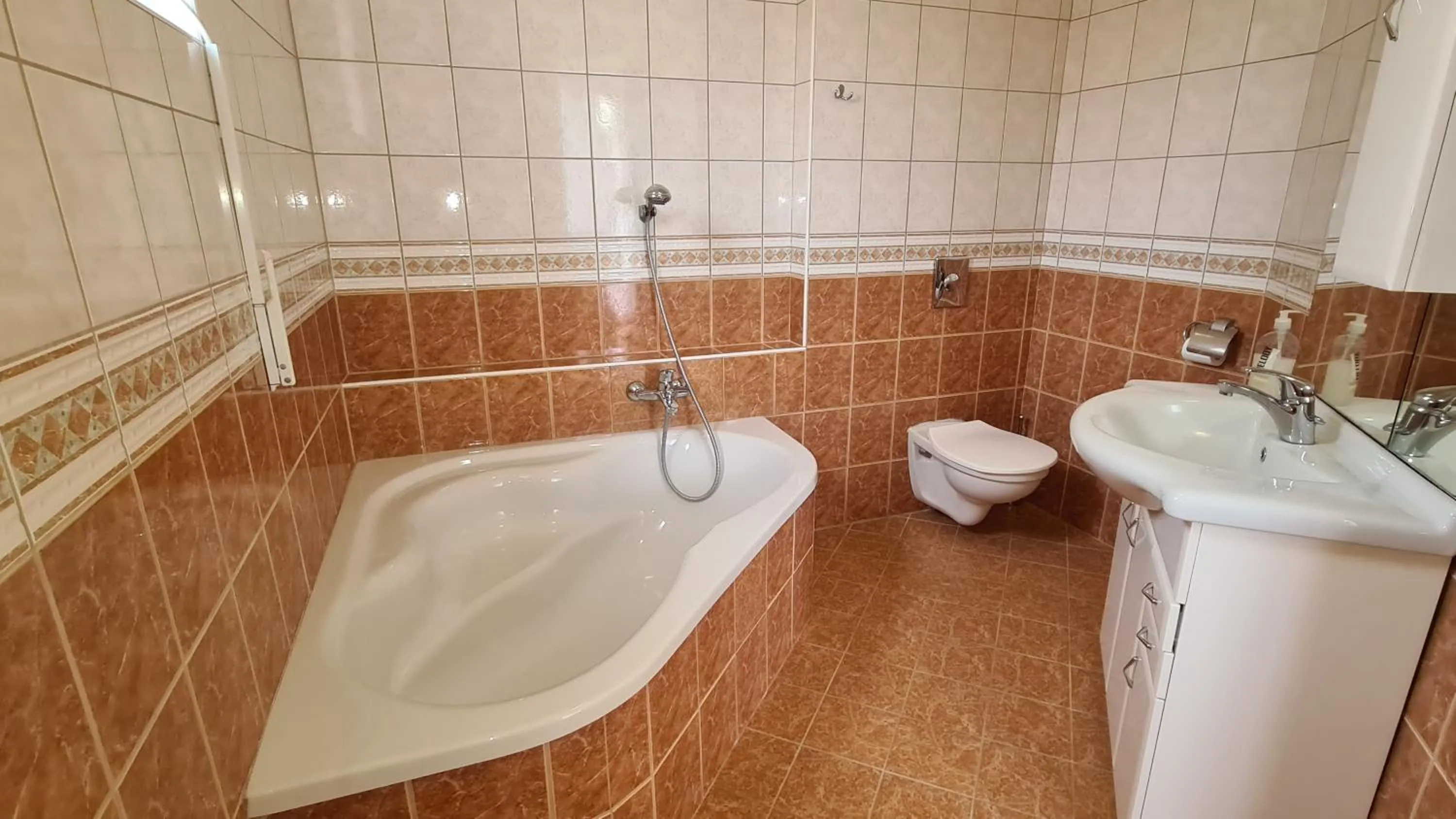Toilet in Aqua Therm Hotel