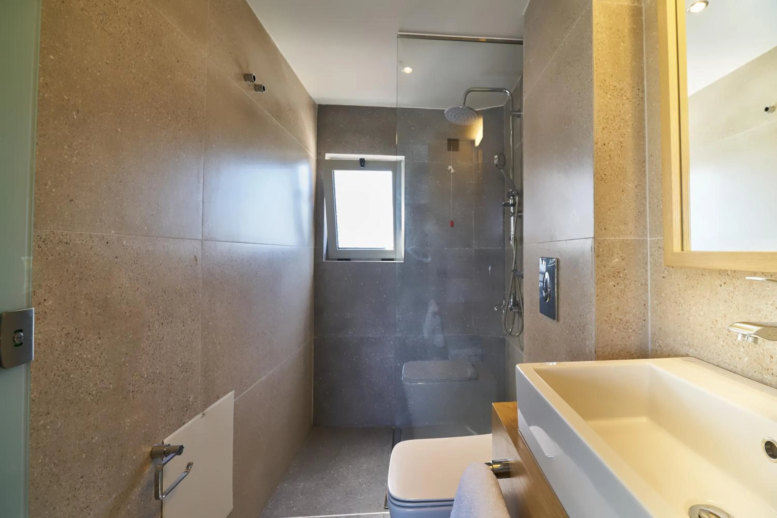 Property building in Bella Pais