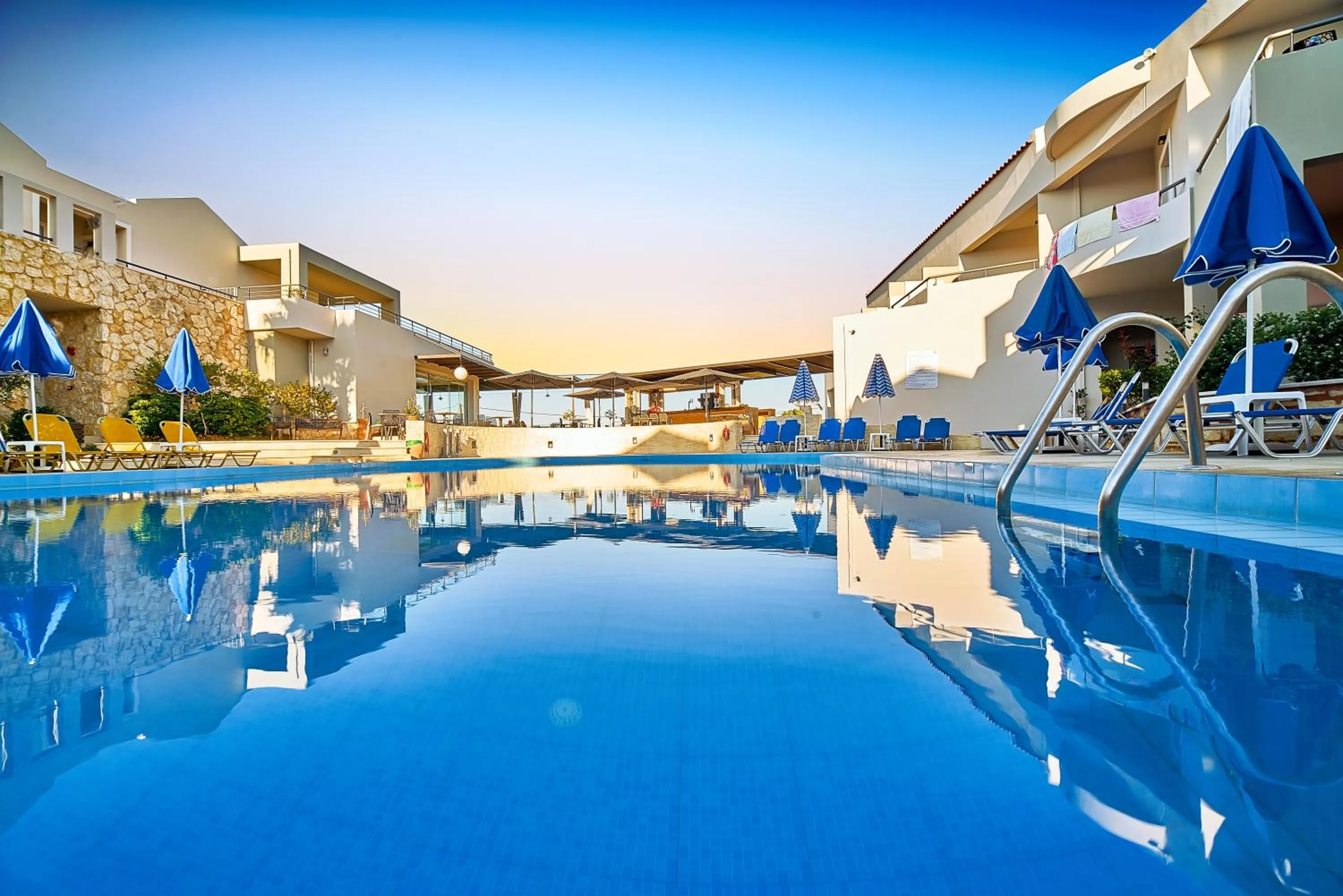 Pool view in Bella Pais