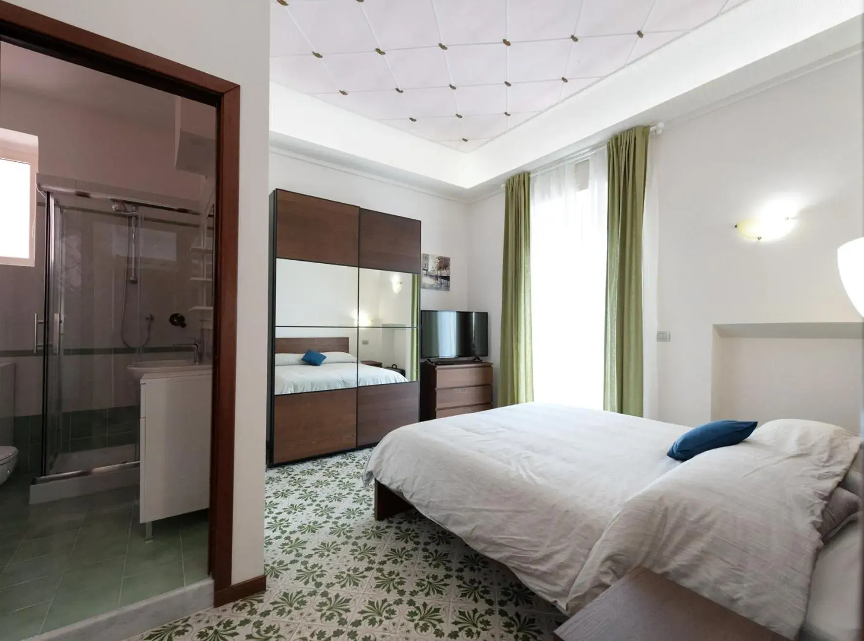 Quadruple Room in Bed & Breakfast Antonello Quadruple Room in Bed & Breakfast Antonello