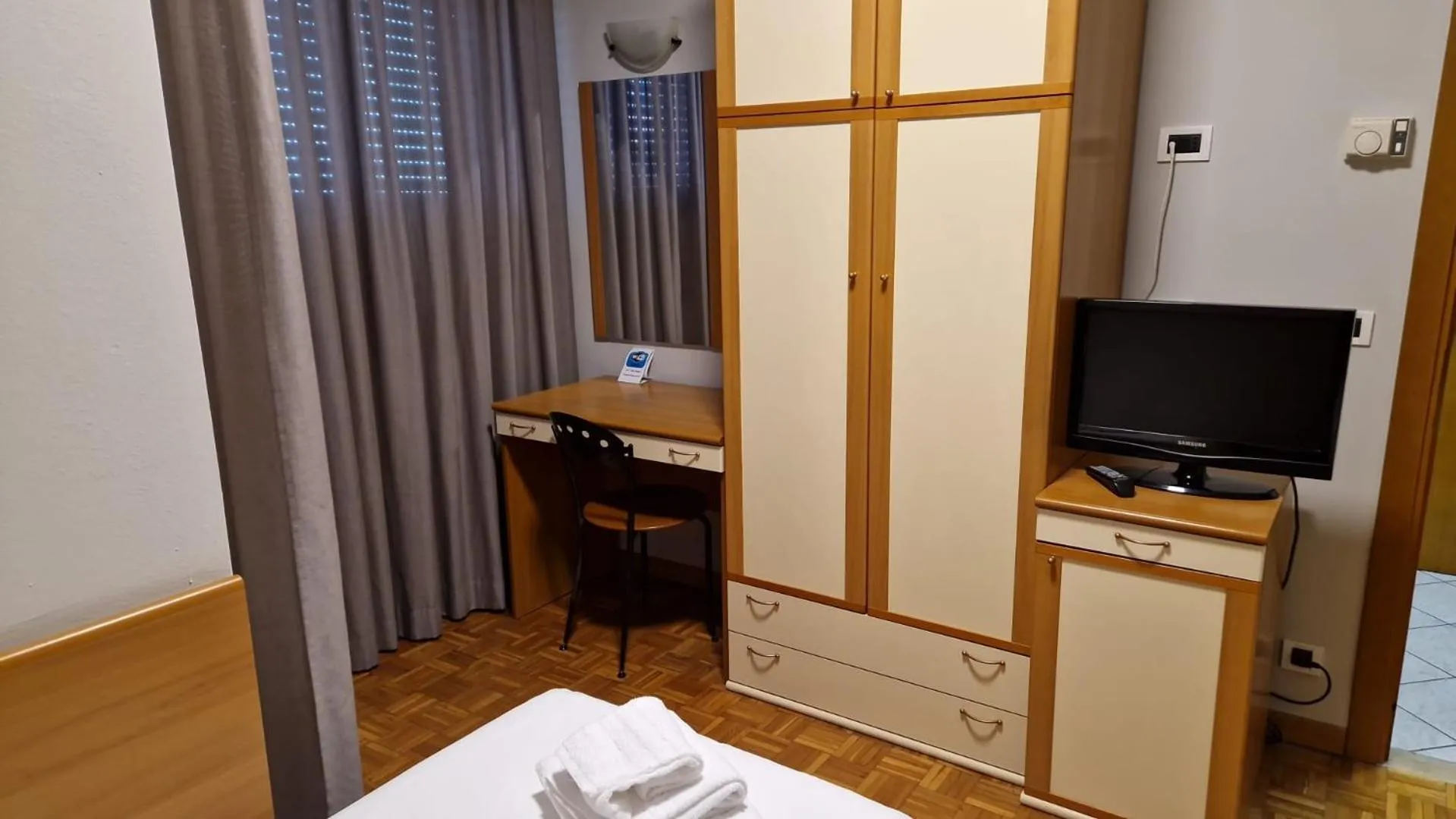 Bedroom, Bed in Hotel Dogana