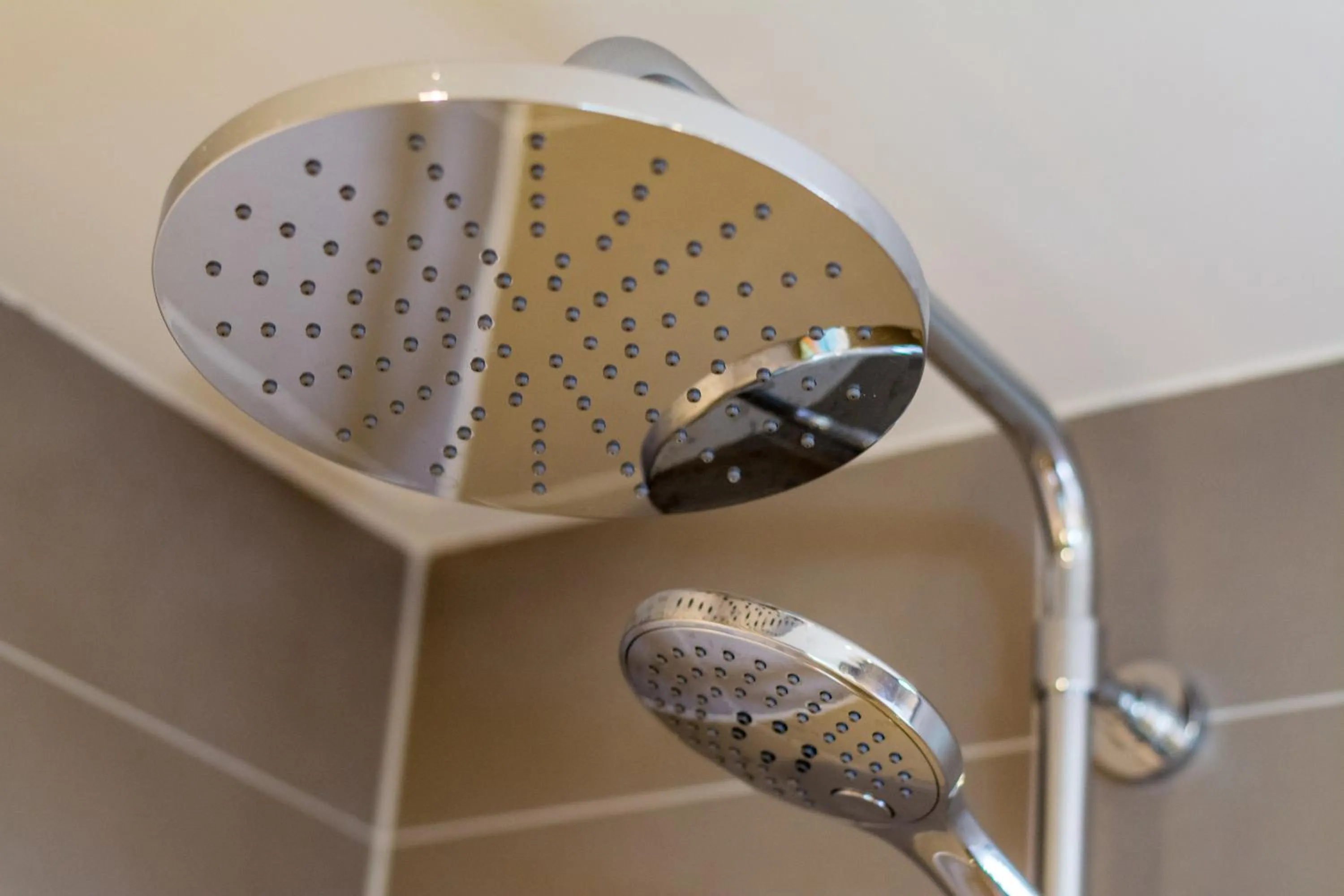 Shower in Slapen aan de Bosweg