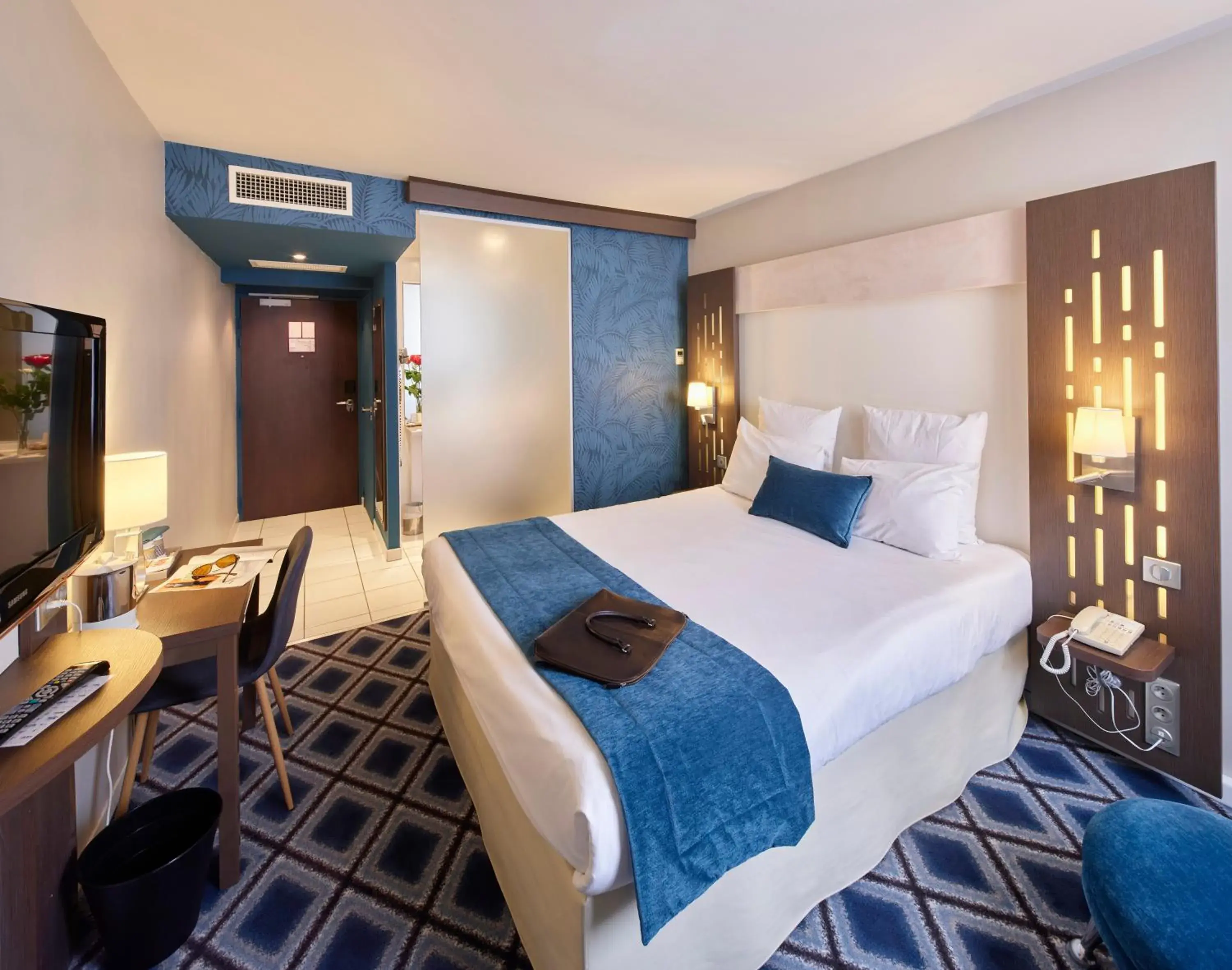 Bed in Mercure Chartres Centre Cathedrale Bed in Mercure Chartres Centre Cathedrale