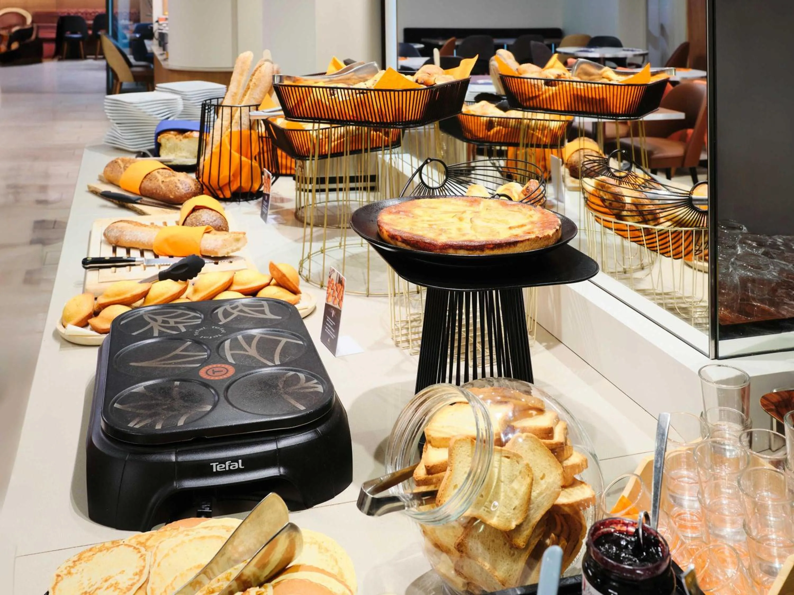 Other in Mercure Chartres Centre Cathedrale