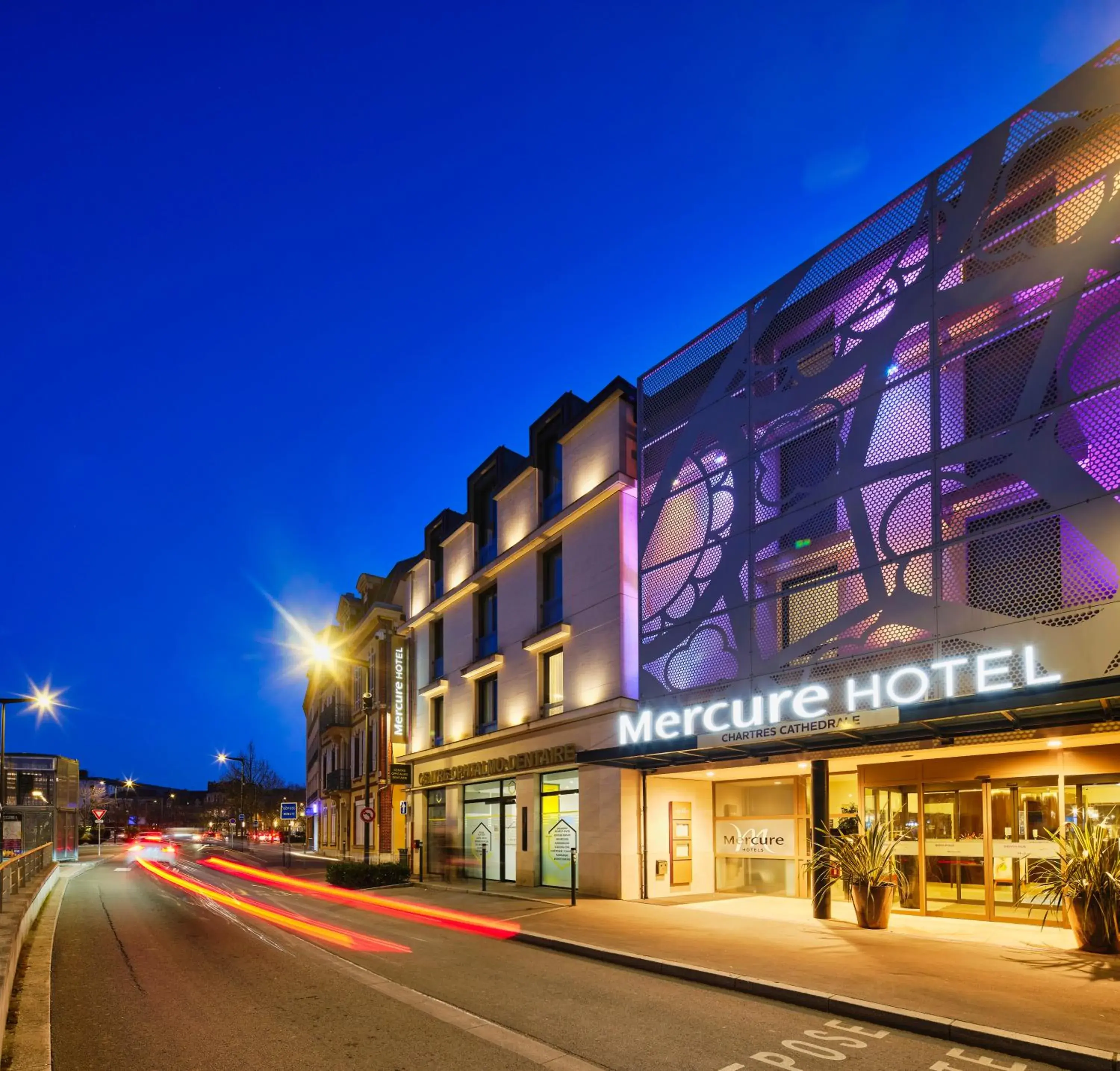 Property building in Mercure Chartres Centre Cathedrale Property building in Mercure Chartres Centre Cathedrale