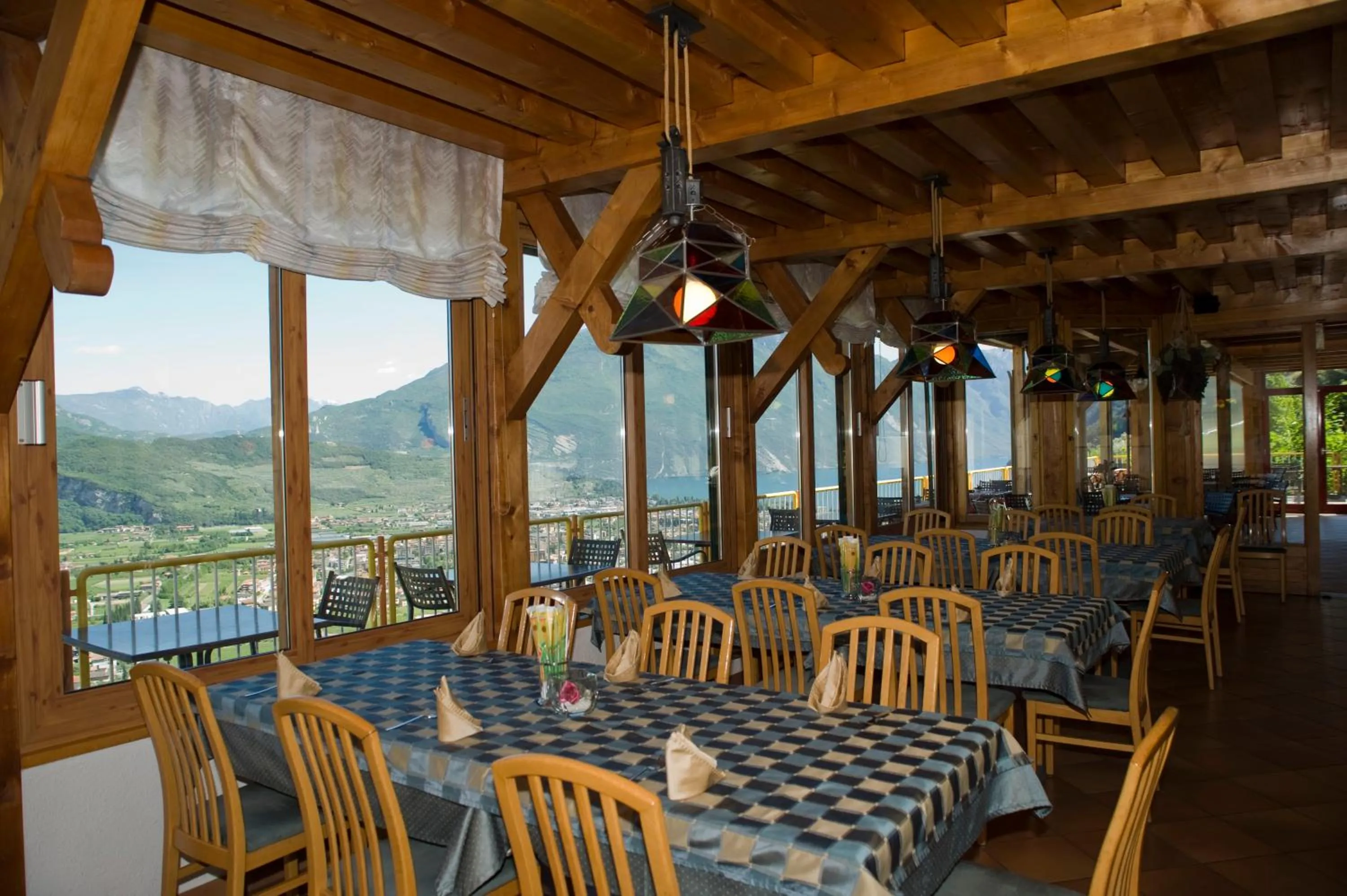 Decorative detail in Albergo Deva