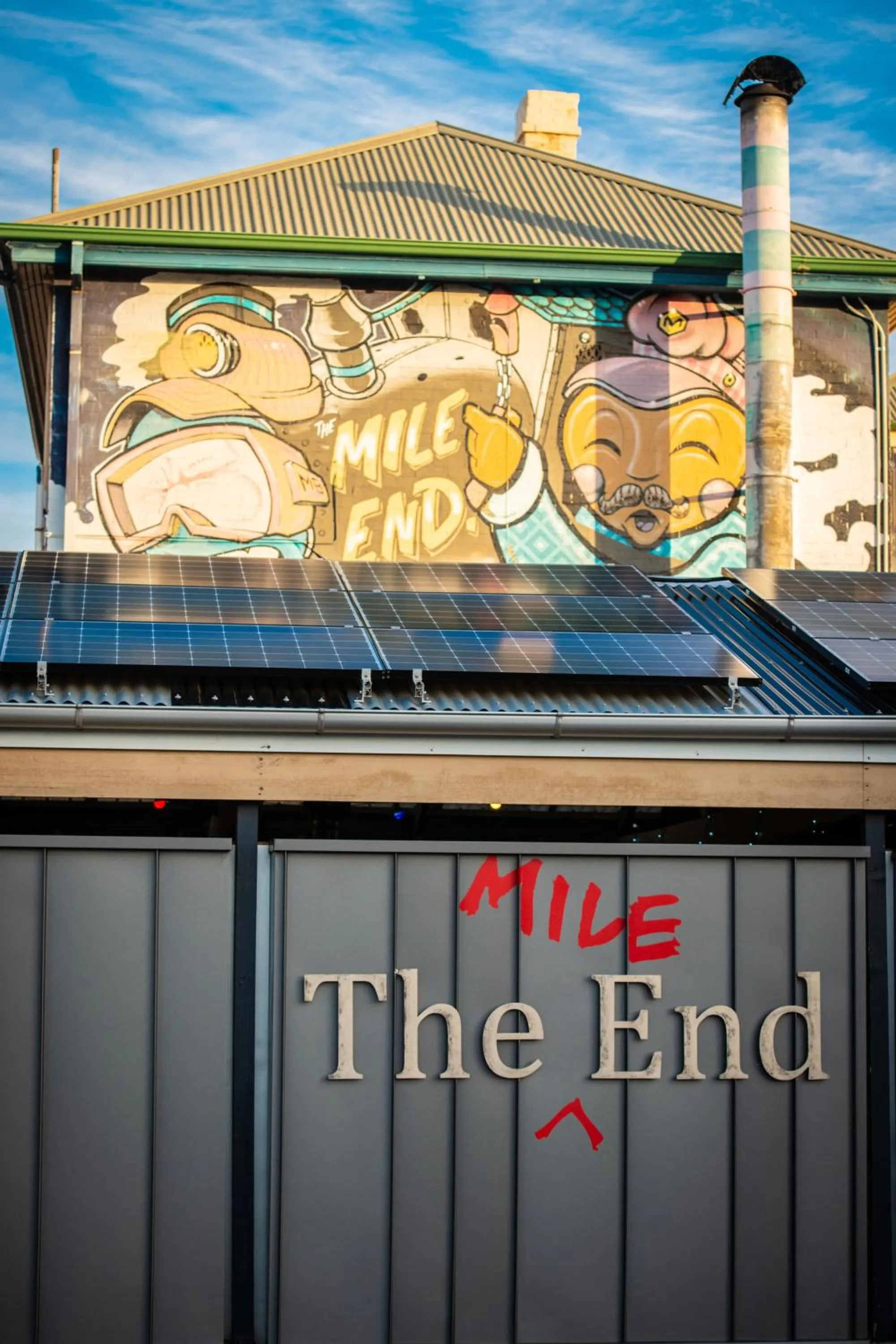 Facade/entrance in The Mile End Hotel