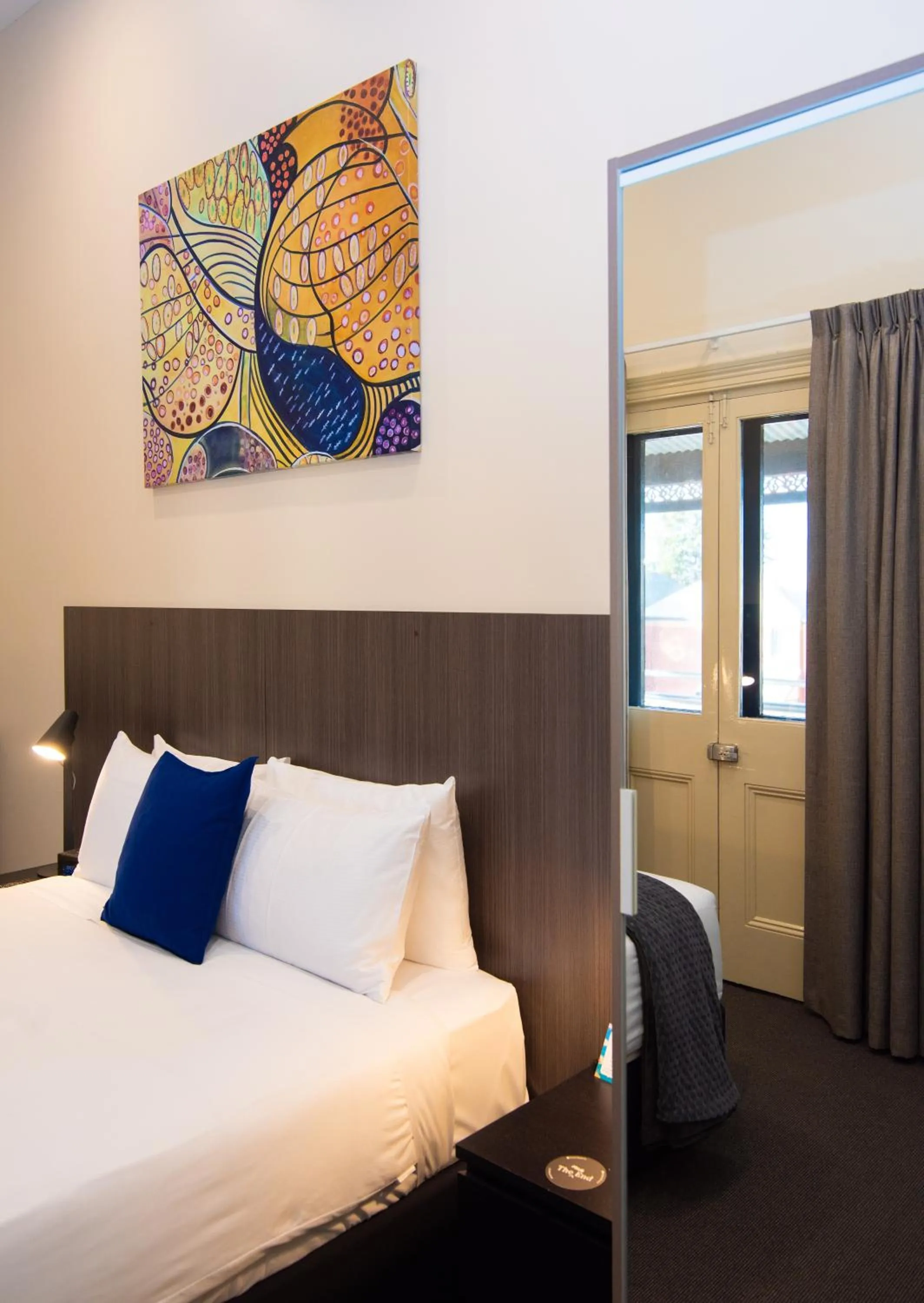 Bed in The Mile End Hotel