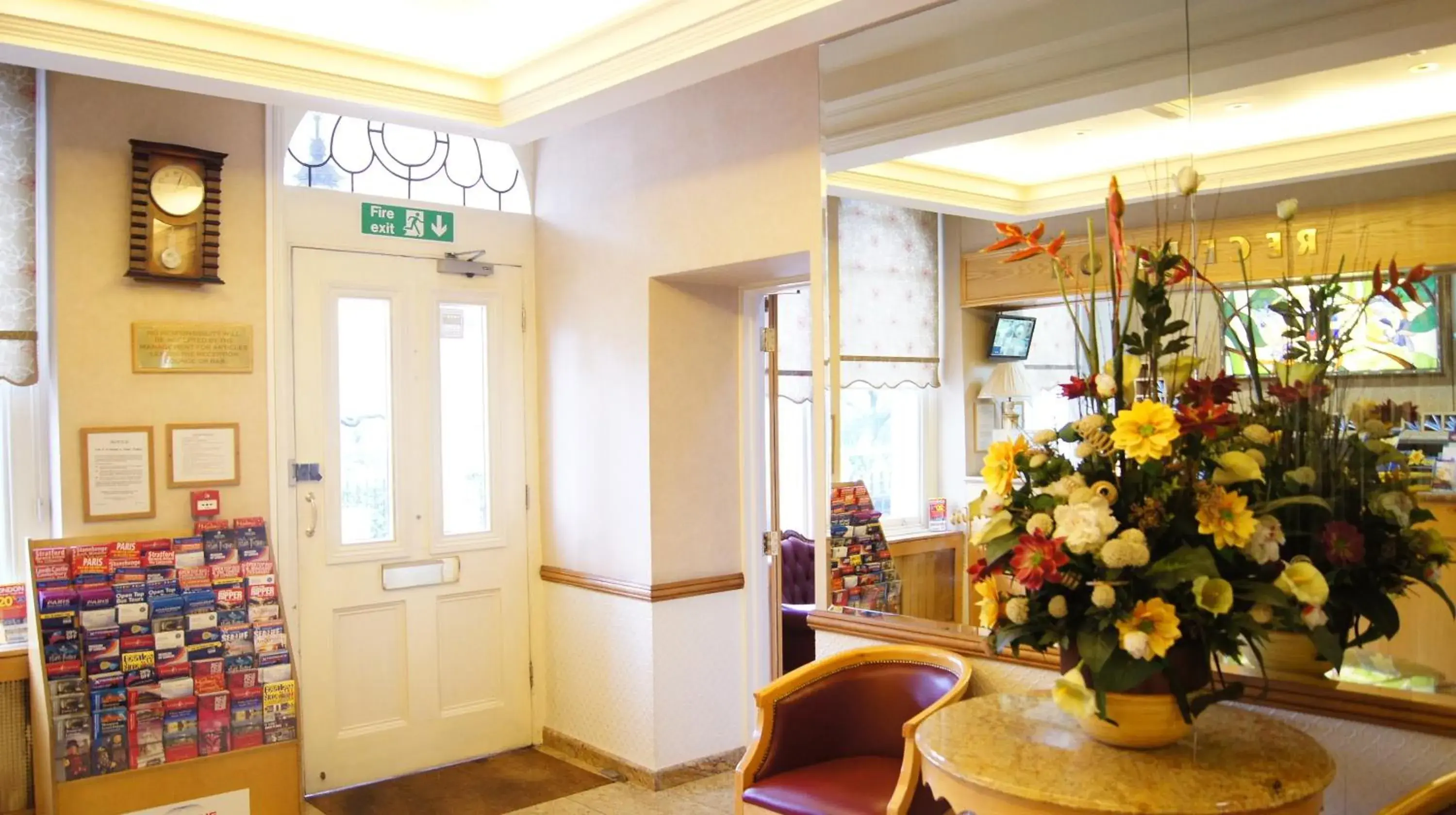 Lobby or reception in The Nayland Hotel Lobby or reception in The Nayland Hotel