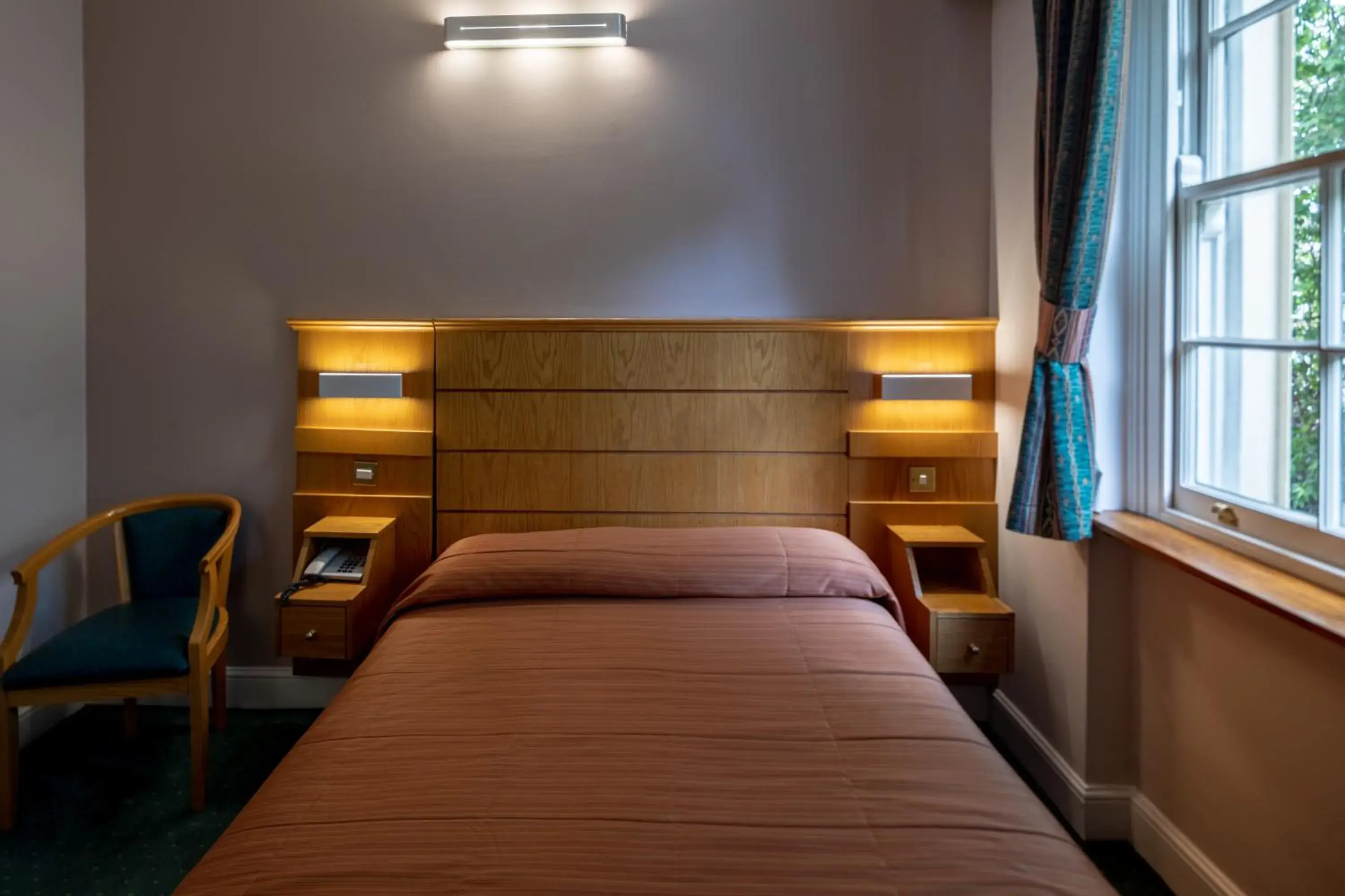 Bed in The Nayland Hotel Bed in The Nayland Hotel