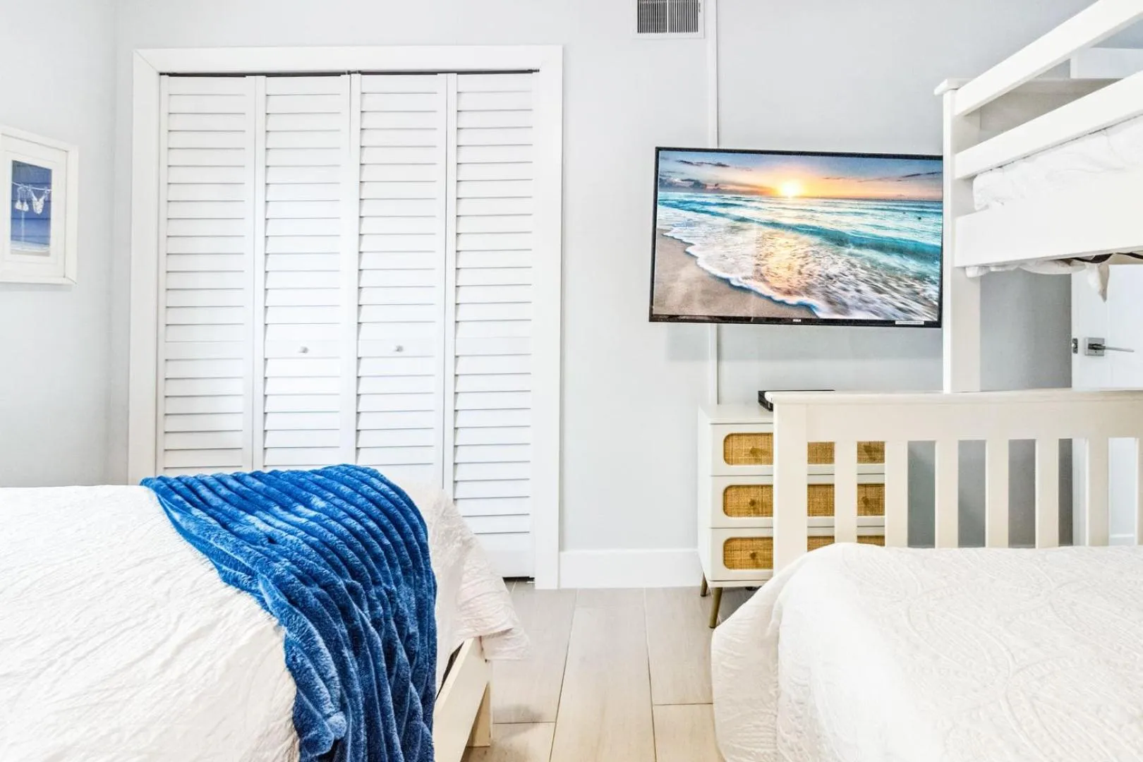 Other, Bed in Sandcastles 103