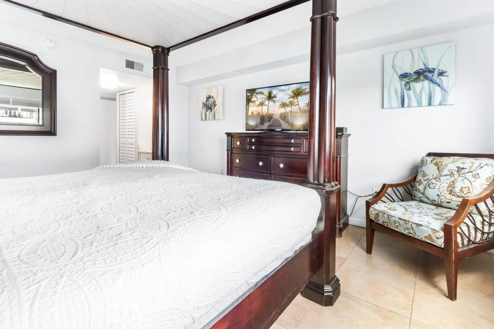 Other, Bed in Sandcastles 103