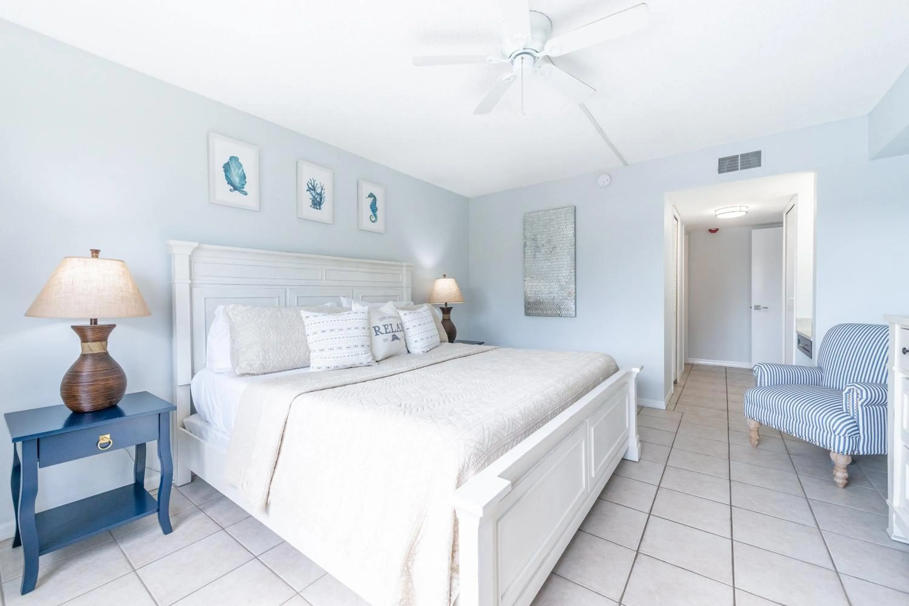 Other, Bed in Sandcastles 103