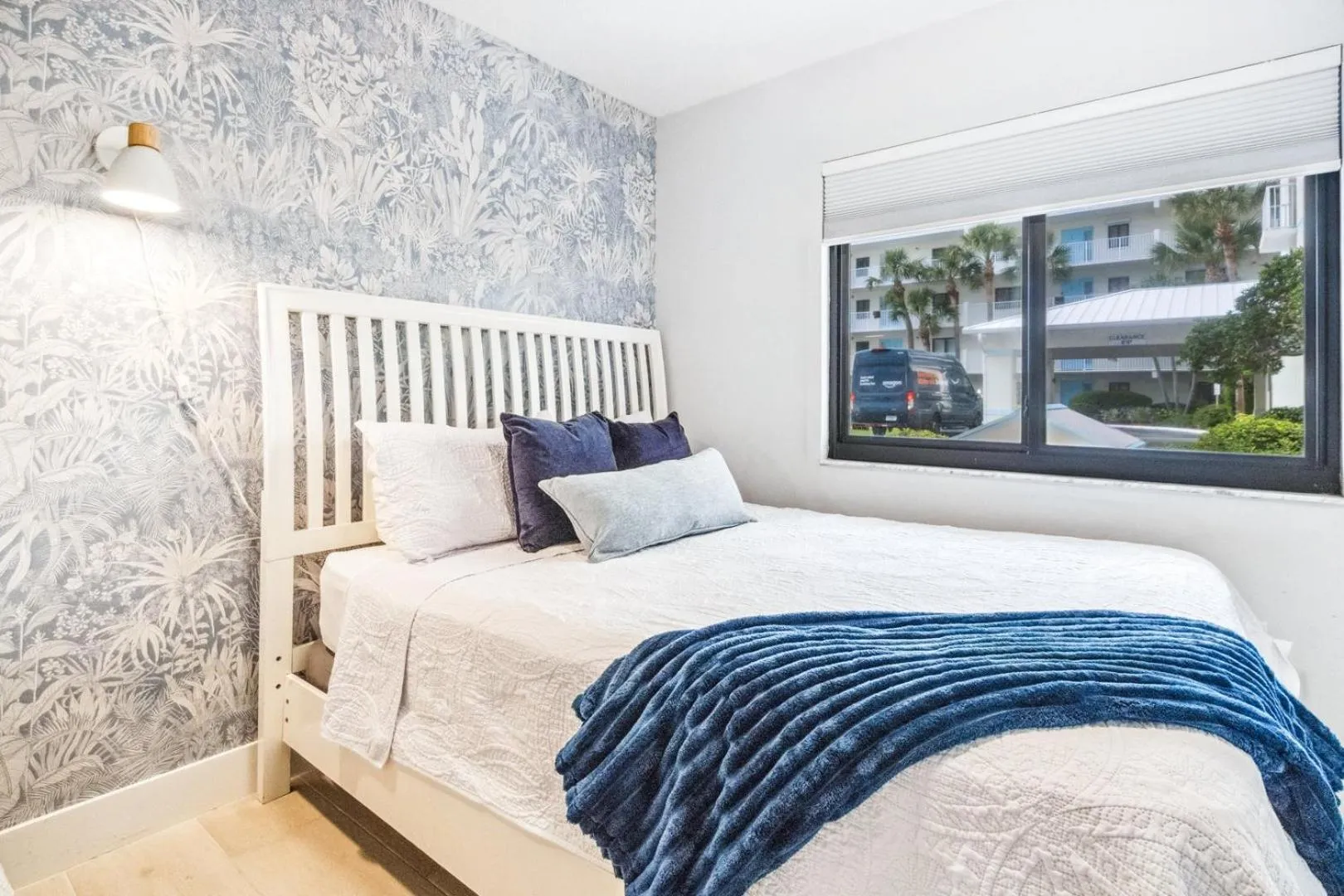 Other, Bed in Sandcastles 103