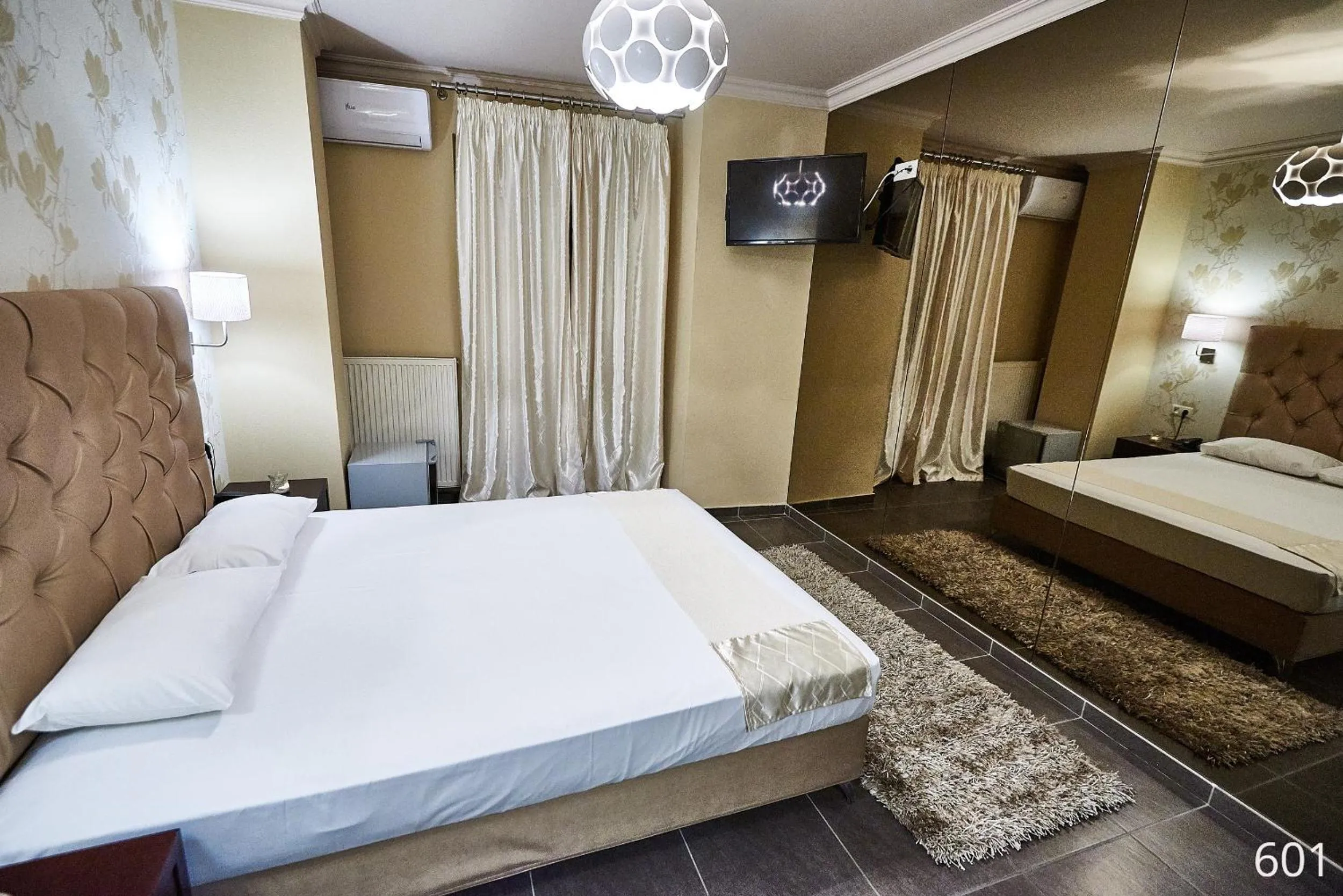 Bed in Atlantic Hotel