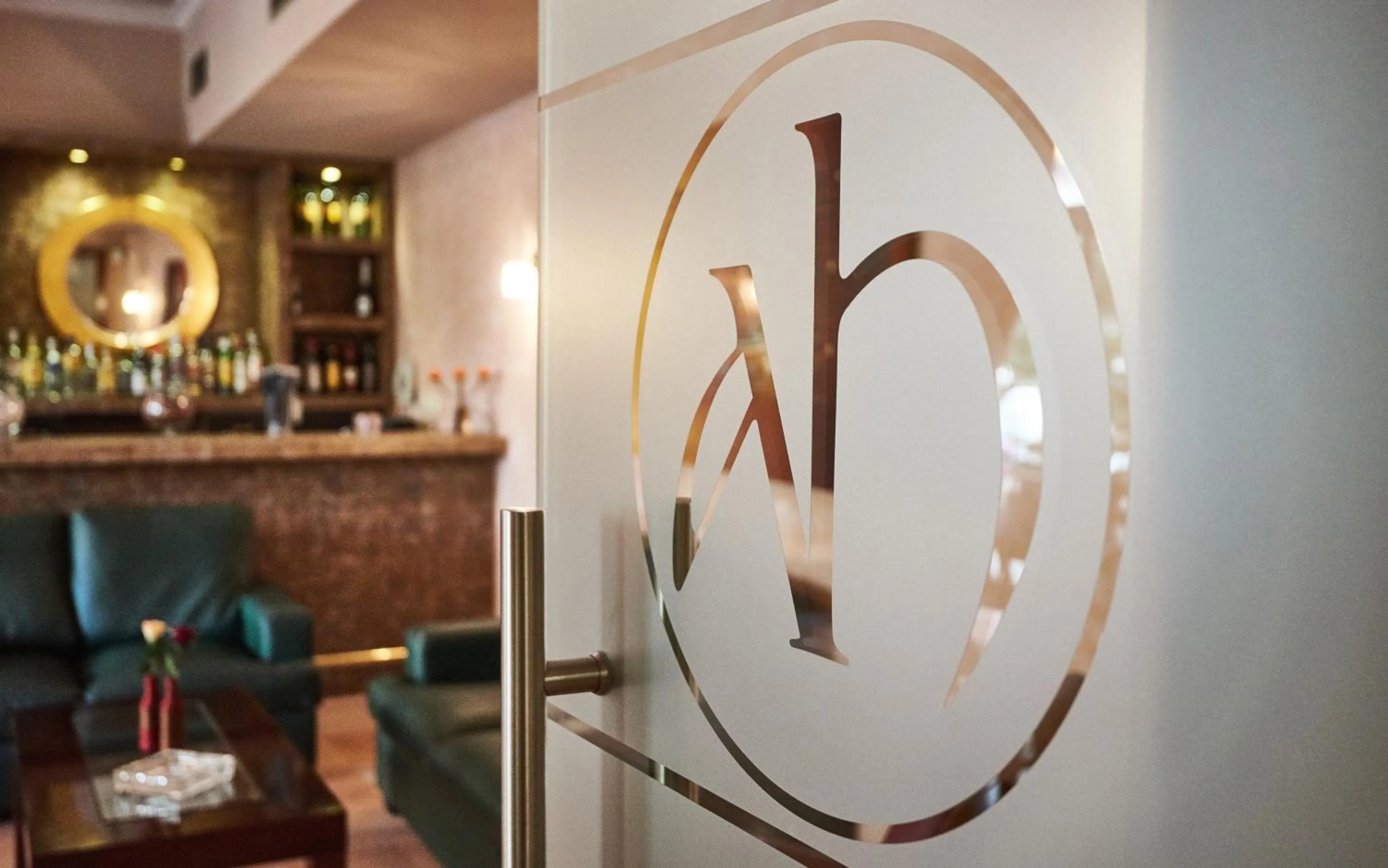 Communal lounge/ TV room in Atlantic Hotel