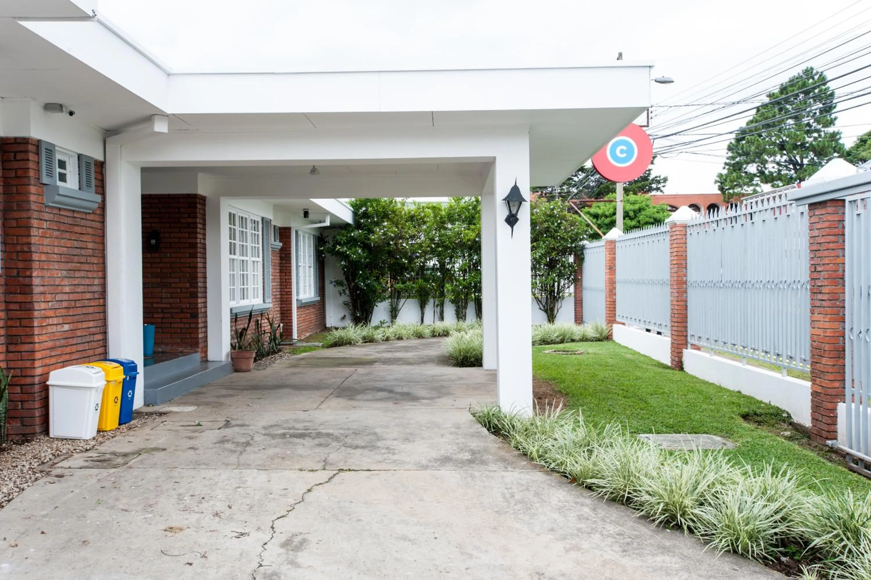 Facade/entrance in Capital Hostel de Ciudad