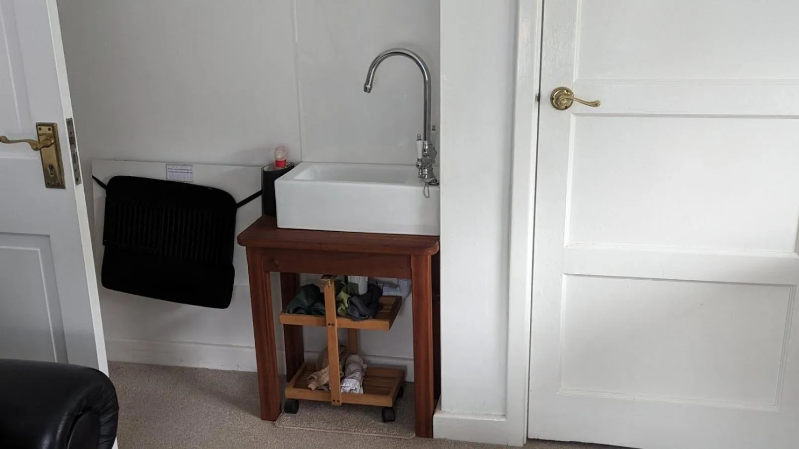 Hazler Lodge guest house