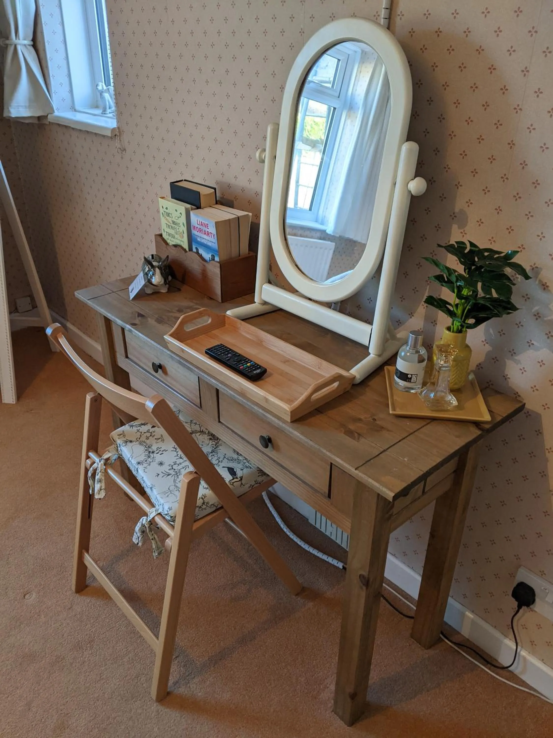 Hazler Lodge guest house