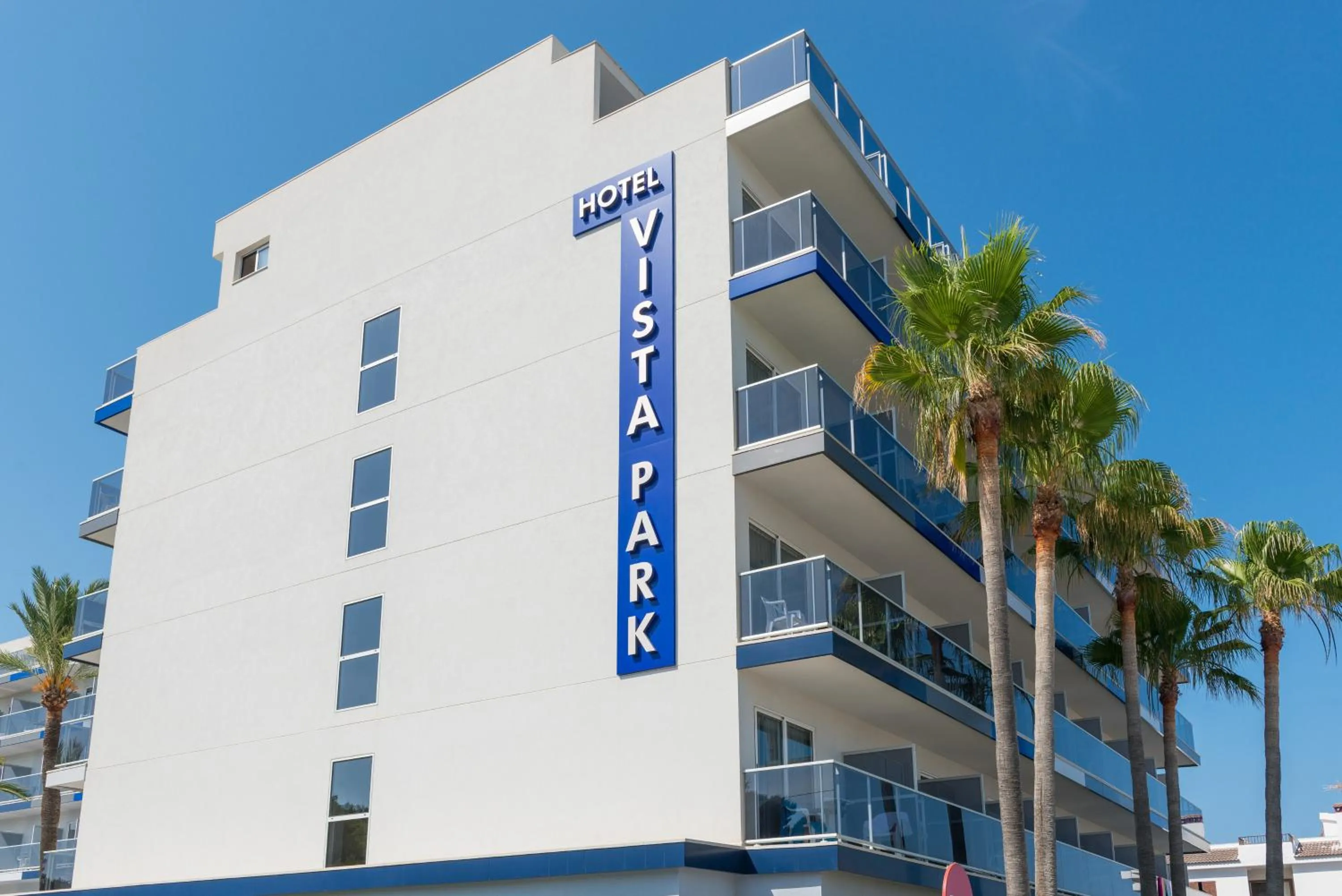 Property building in Hotel Vista Park