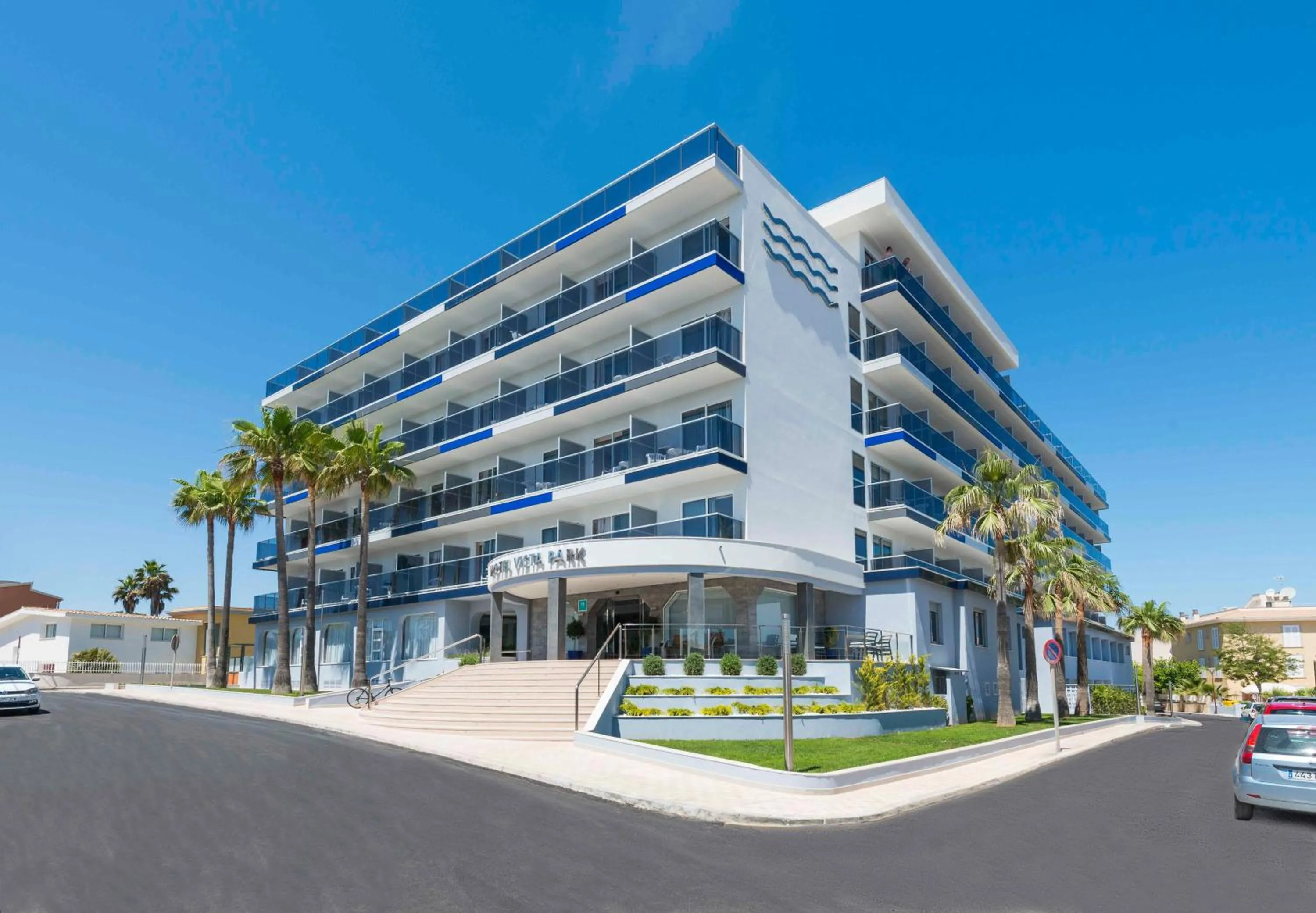 Facade/entrance in Hotel Vista Park