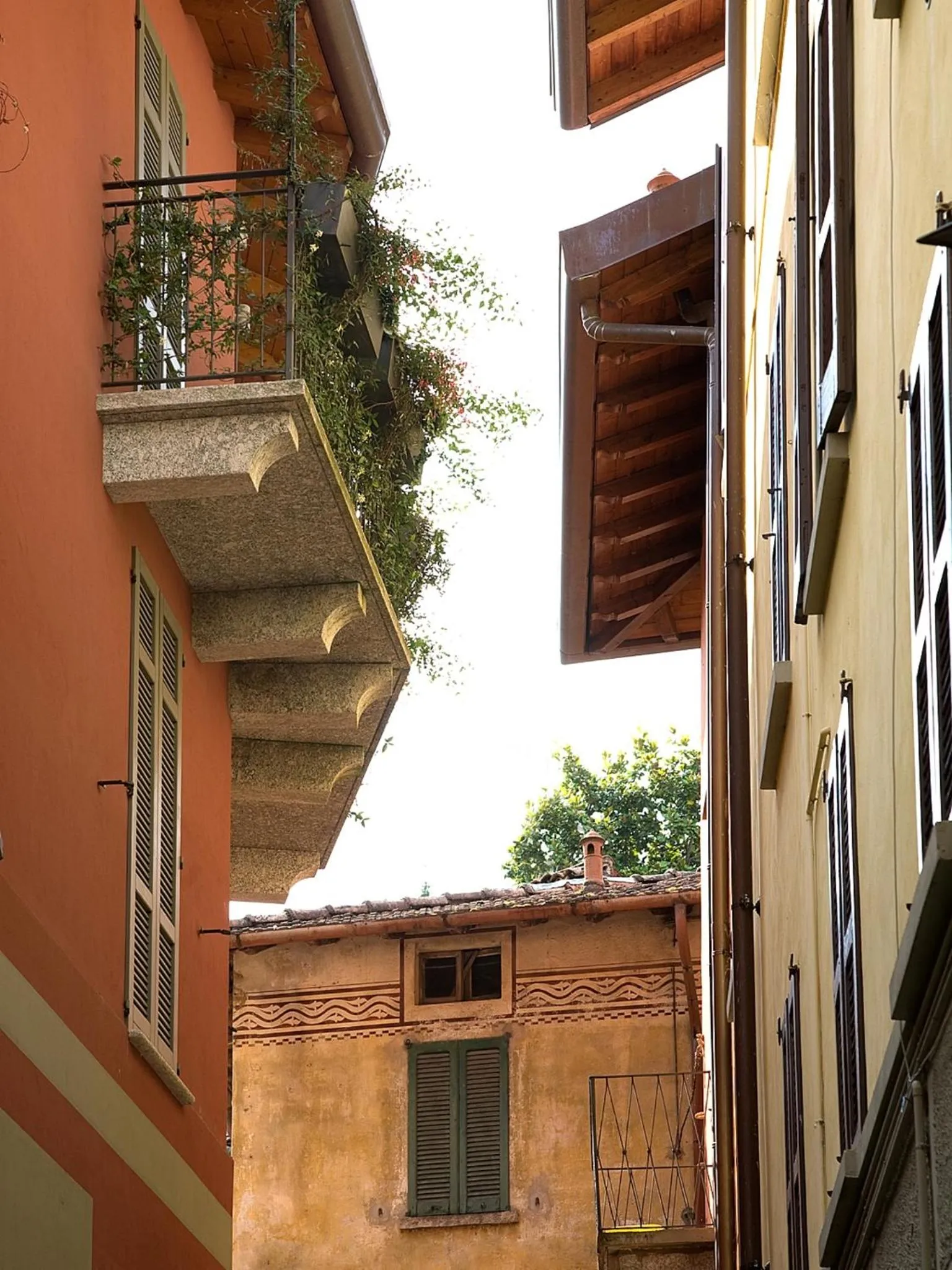 Property building in Nenè-Il Vicolo Apartments and Rooms