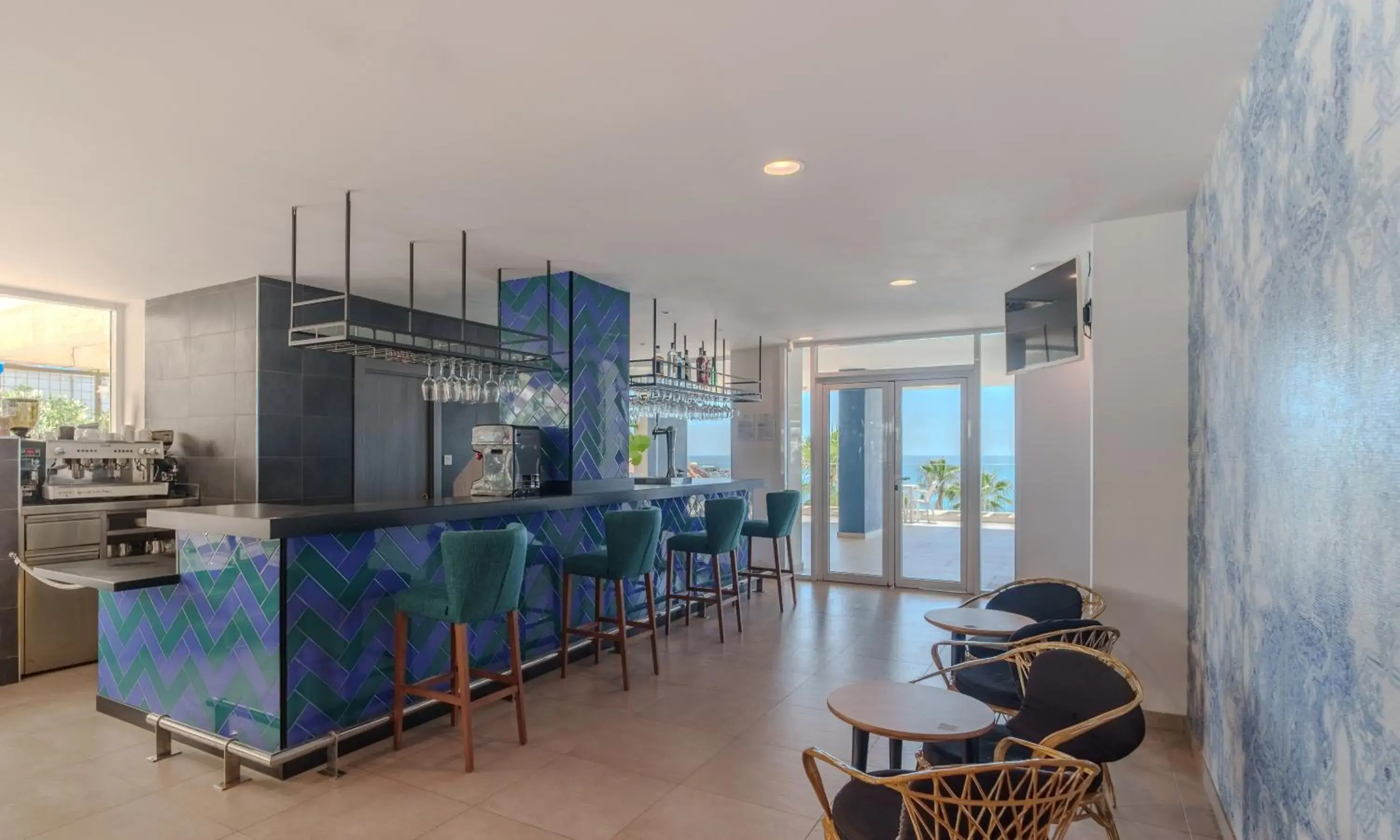 Lounge or bar in Spirit Hotel Benalmadena Beach Lounge or bar in Spirit Hotel Benalmadena Beach