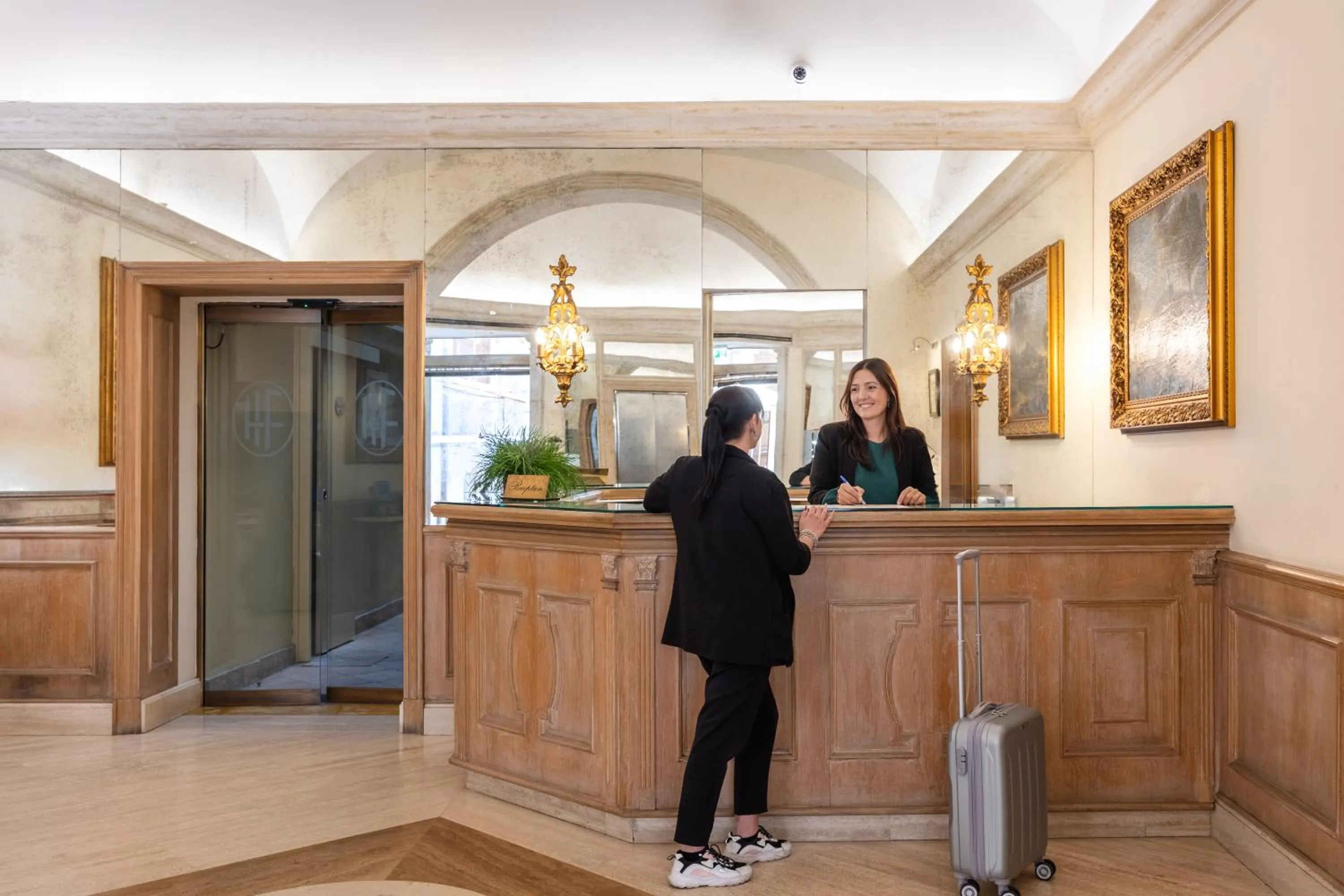 Lobby or reception in Hotel Flavia