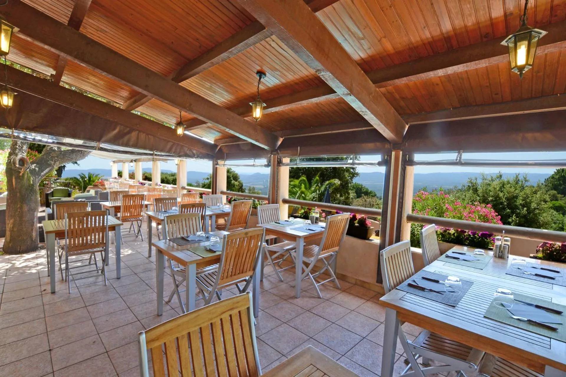 Patio in Bungalows Du Maquis