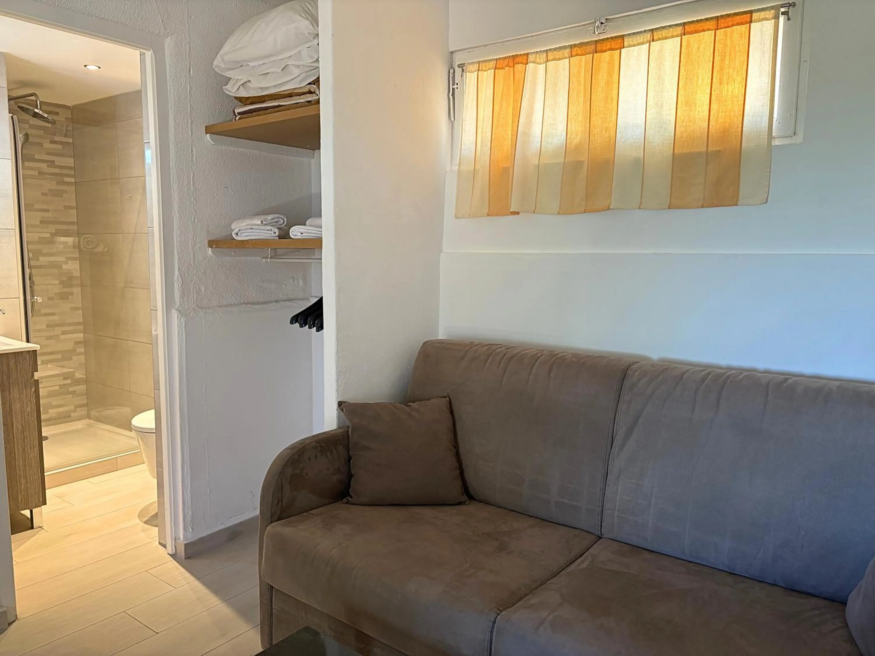 Bathroom in Bungalows Du Maquis