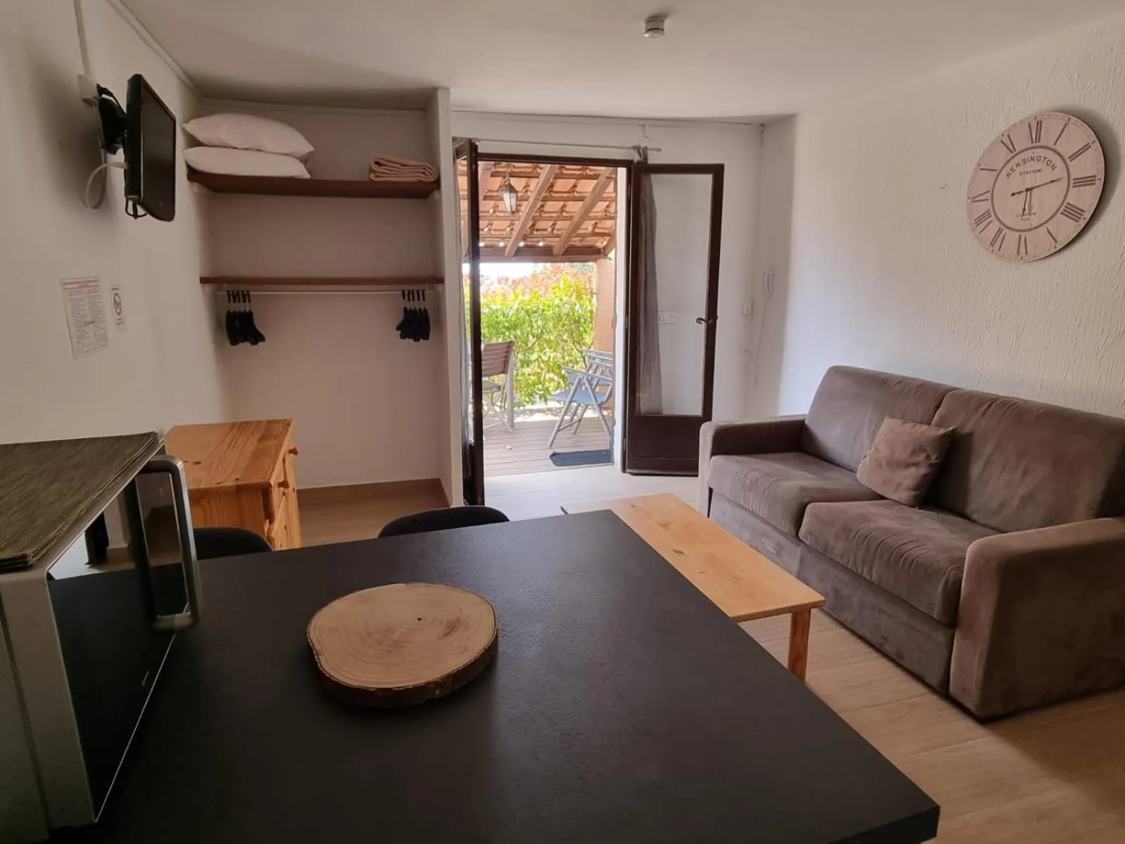 Living room in Bungalows Du Maquis