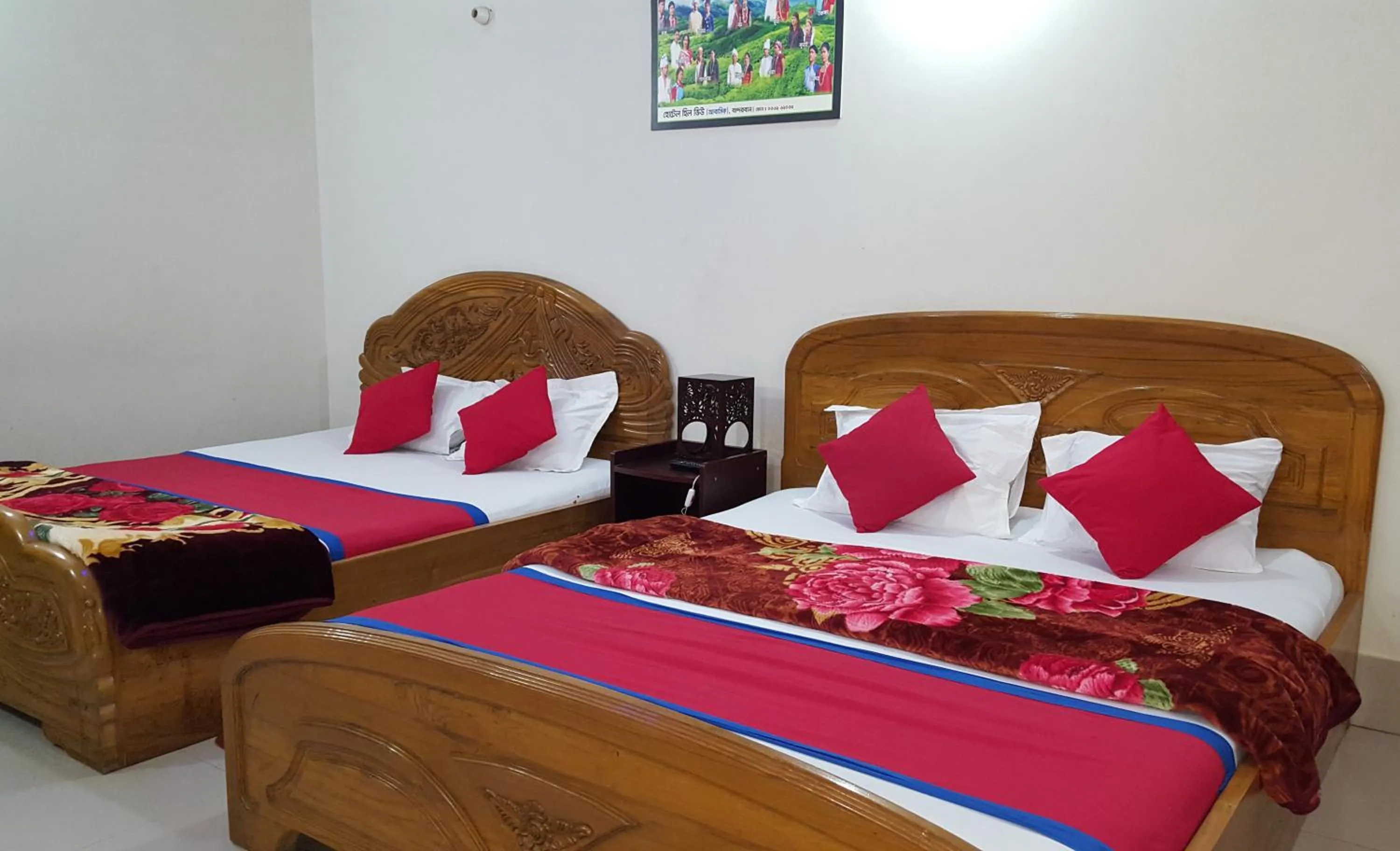Bed in Hotel Hill View